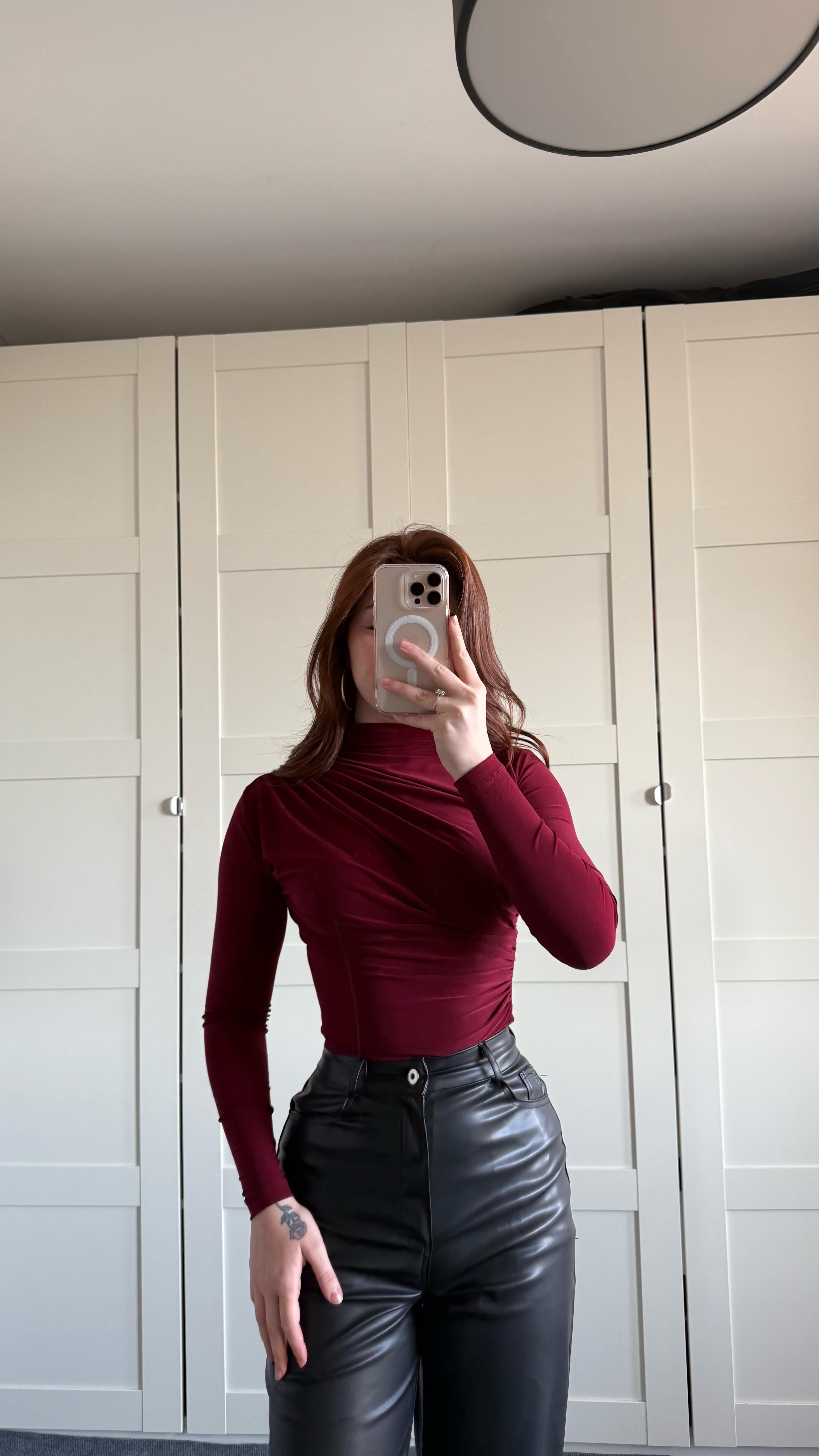 Drapeli Balıkçı Yaka Bluz Bordo