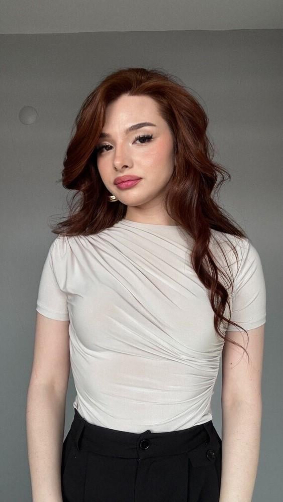 DRAPELİ BEJ KISA KOL