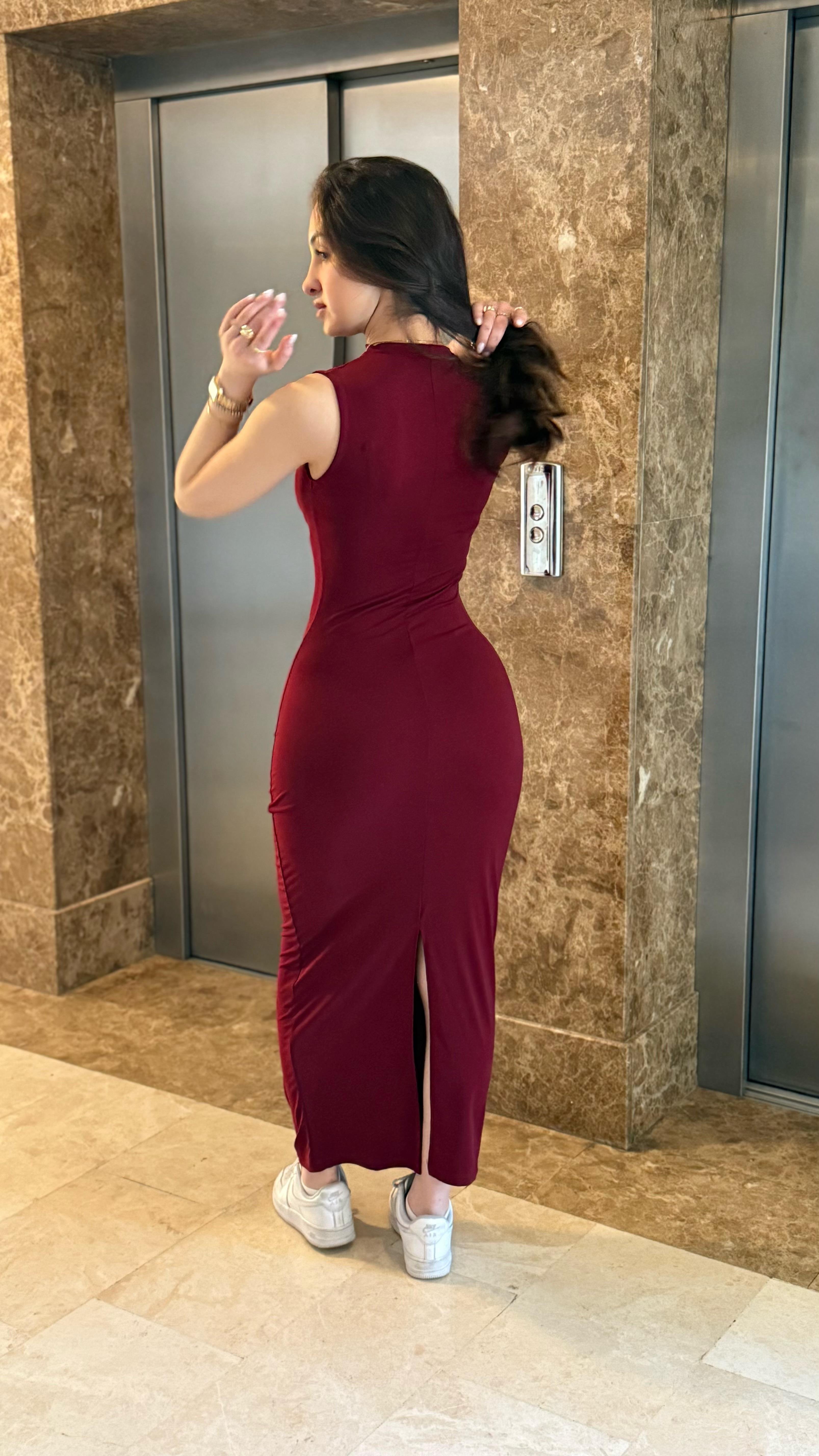 Drapeli Sıfır Kol Bordo Elbise