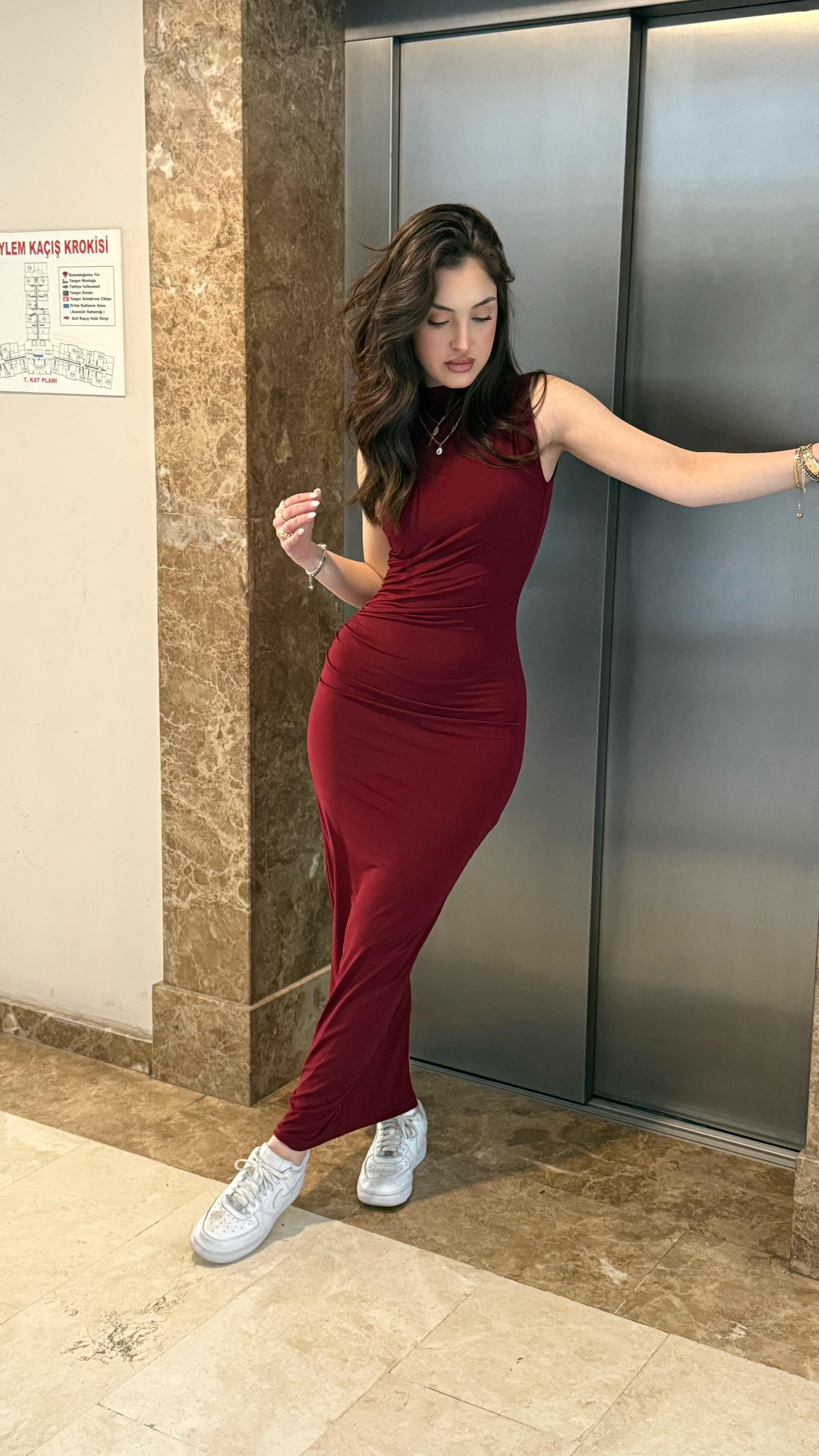Drapeli Sıfır Kol Bordo Elbise