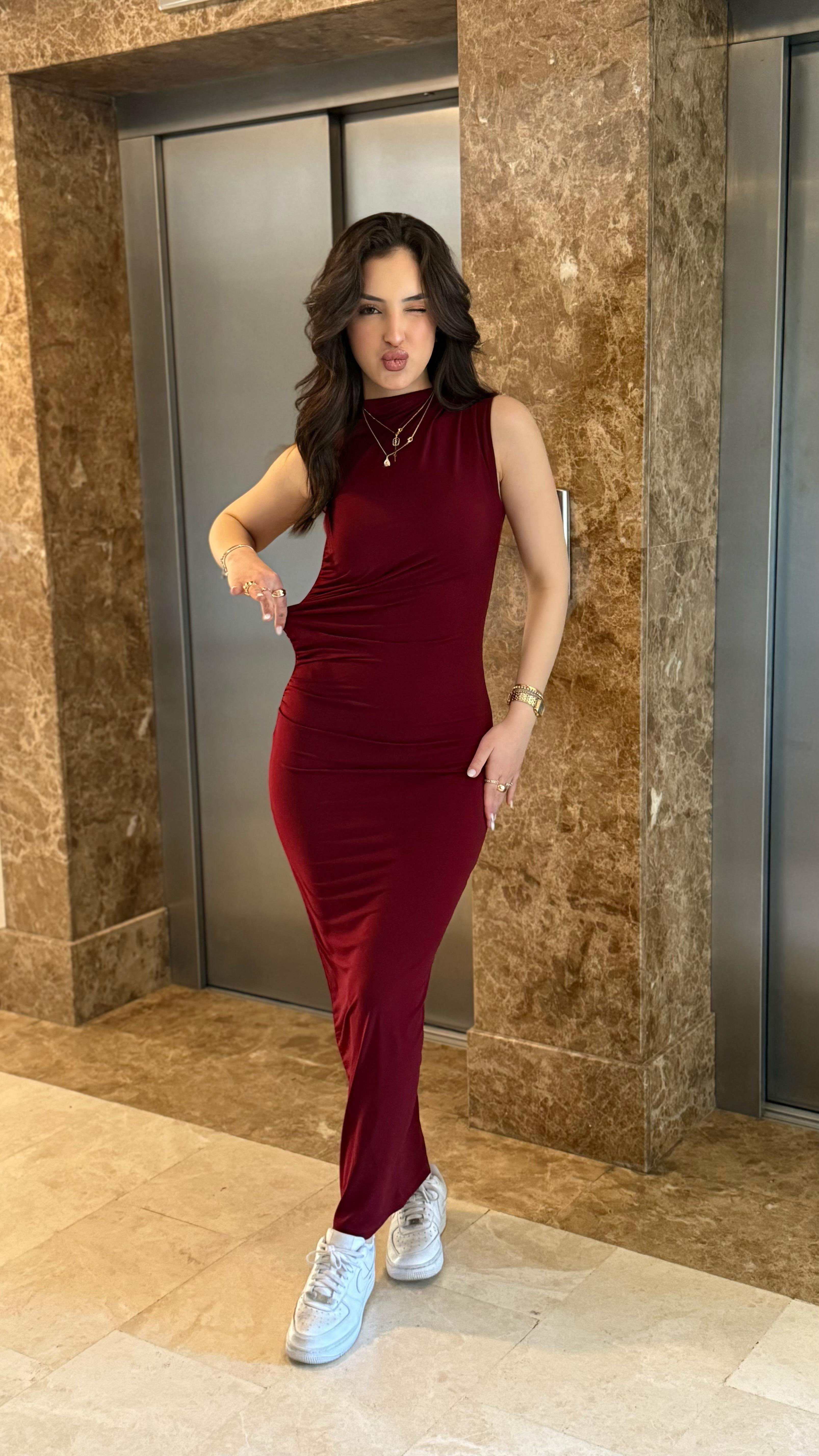 Drapeli Sıfır Kol Bordo Elbise