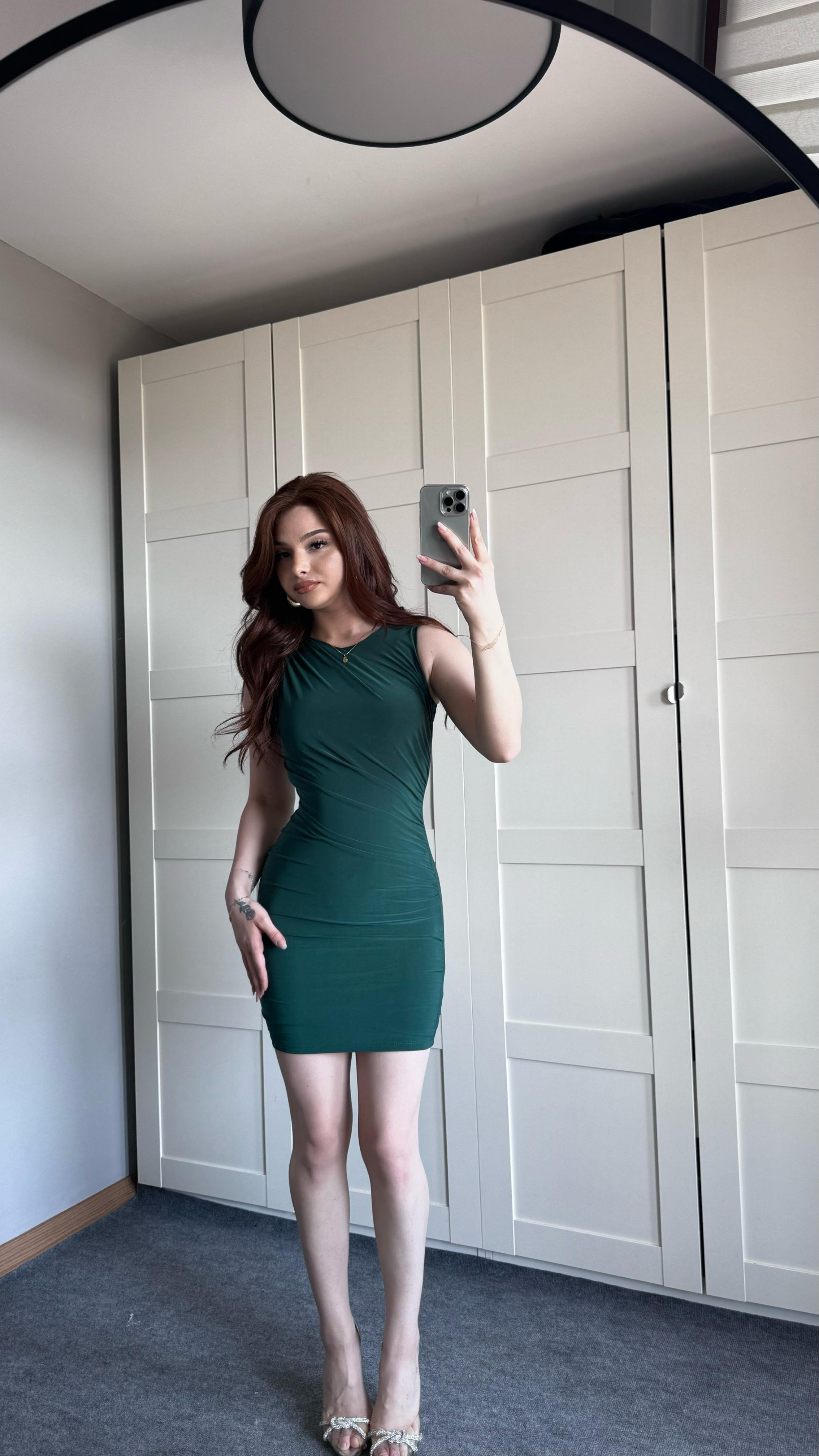 Drapeli Sıfır Kol Mini Zümrüt Yeşili Elbise 