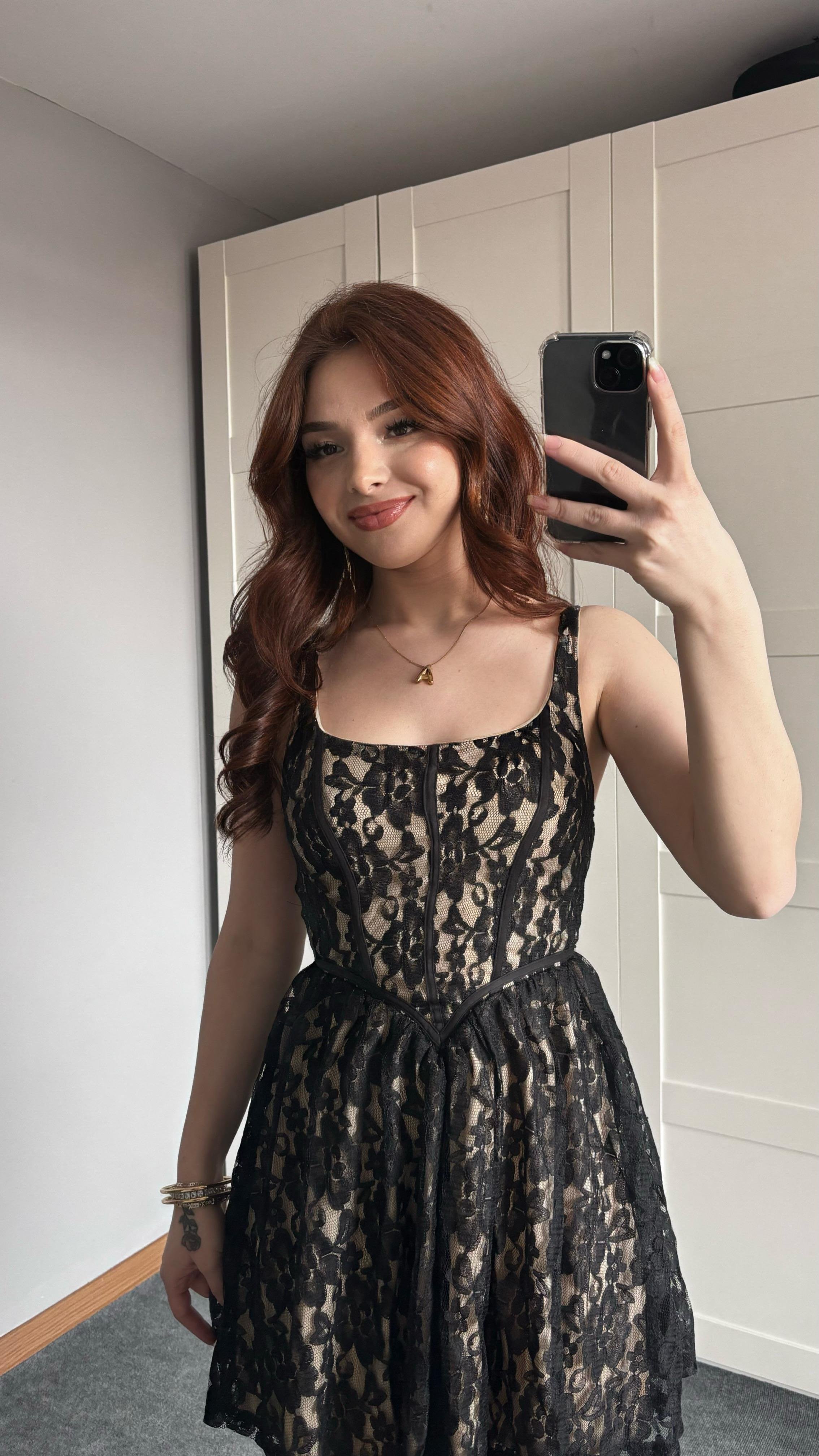 Elegant Elbise 