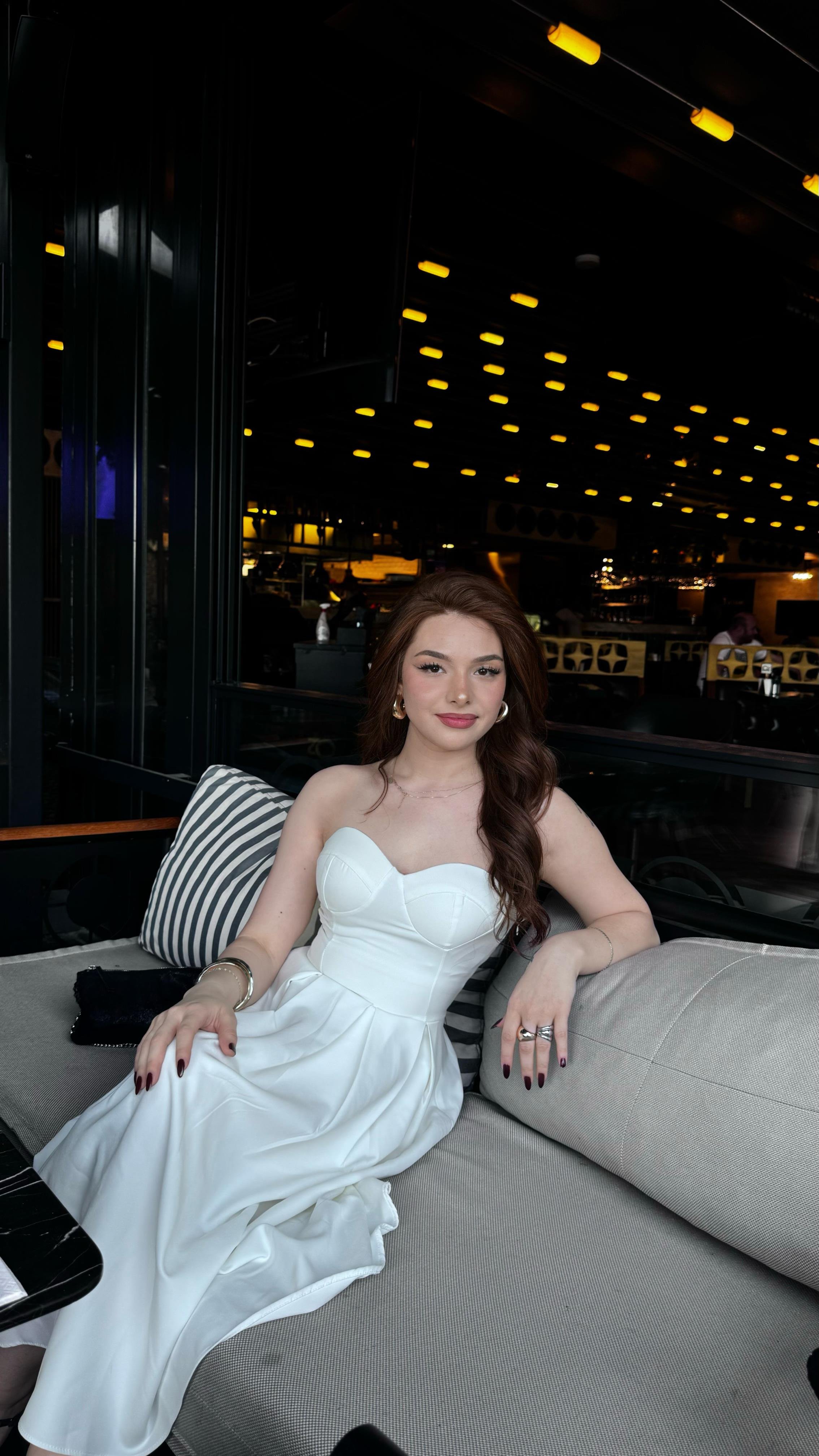Elizabeth Beyaz Elbise 