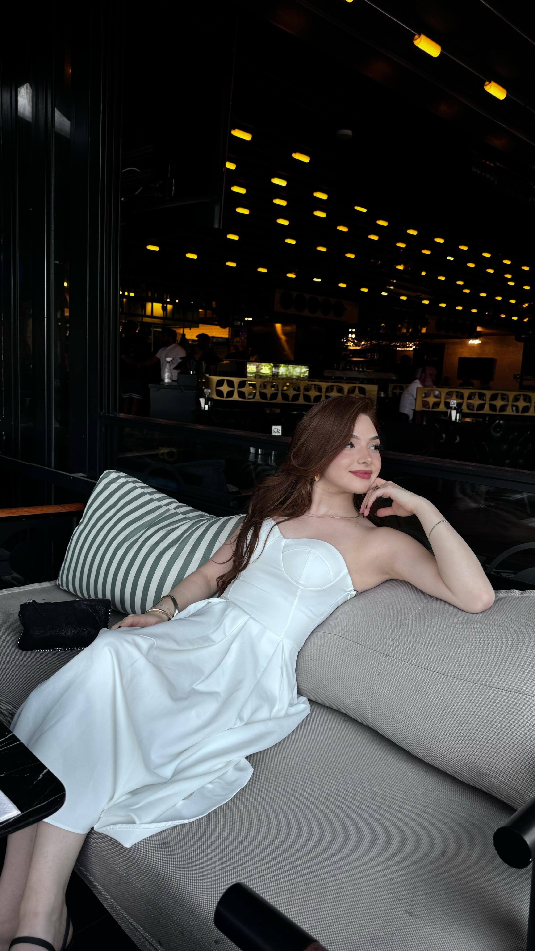 Elizabeth Beyaz Elbise 