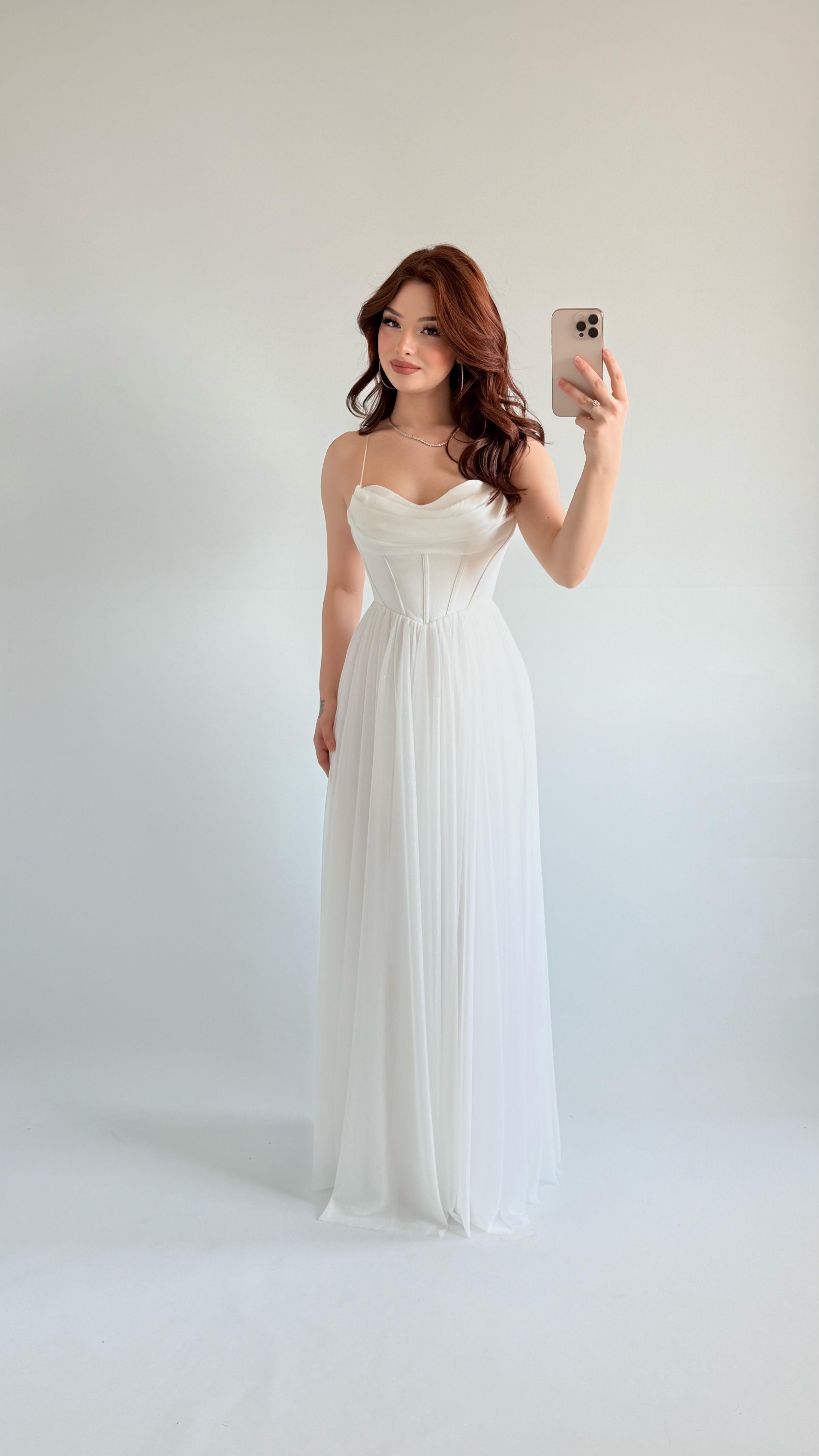 Elsa Simli Abiye Beyaz