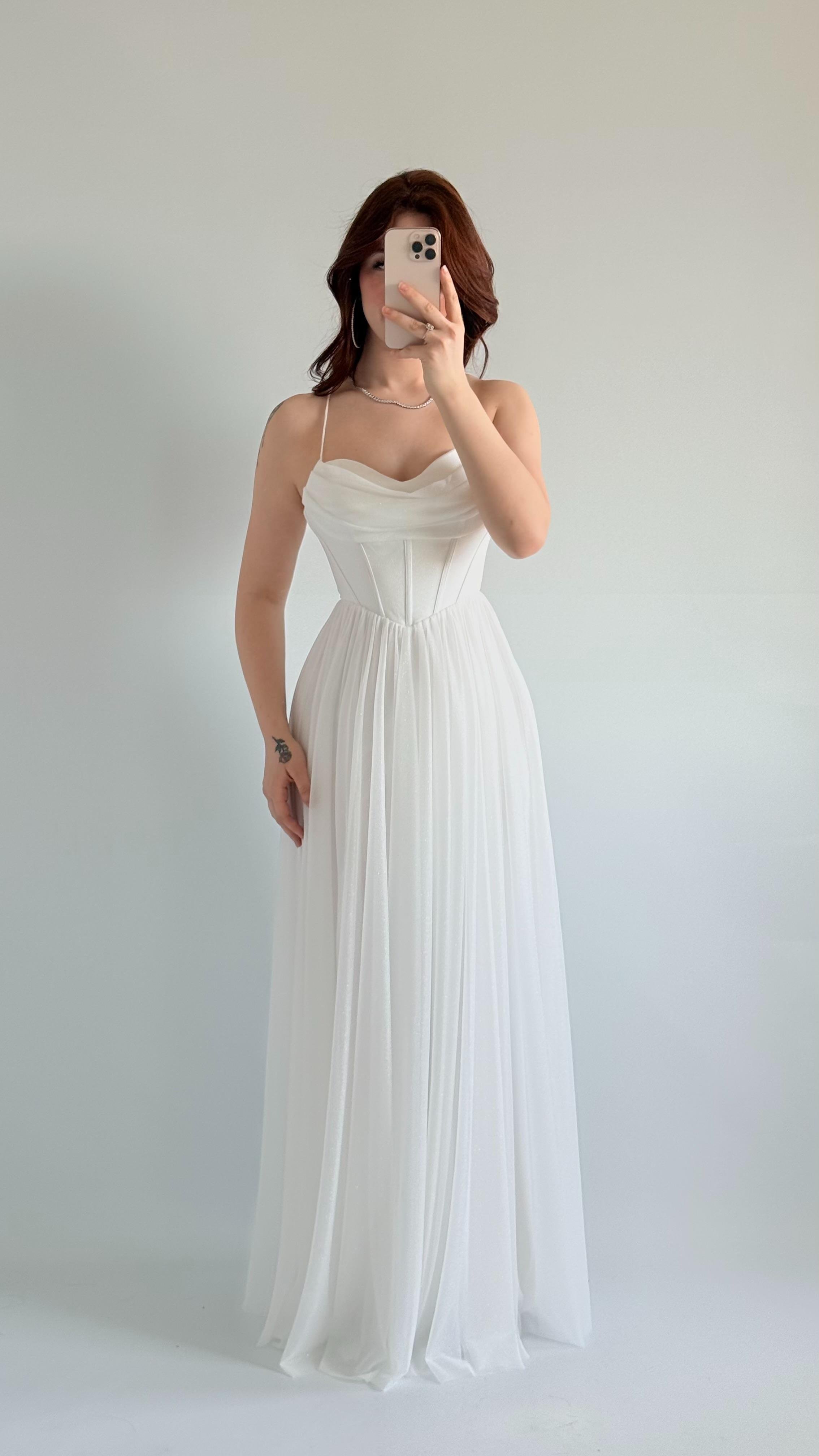 Elsa Simli Abiye Beyaz