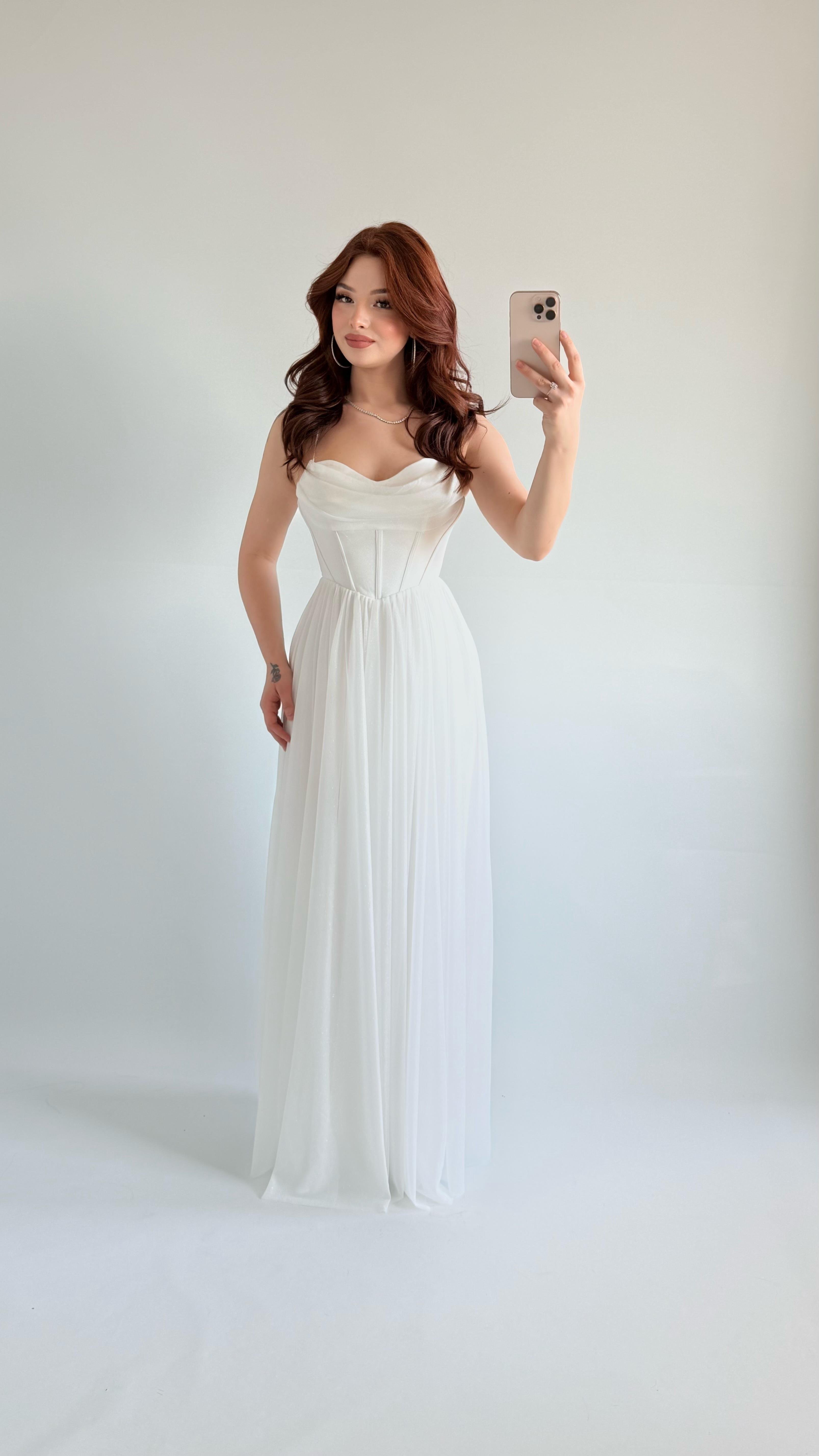 Elsa Simli Abiye Beyaz