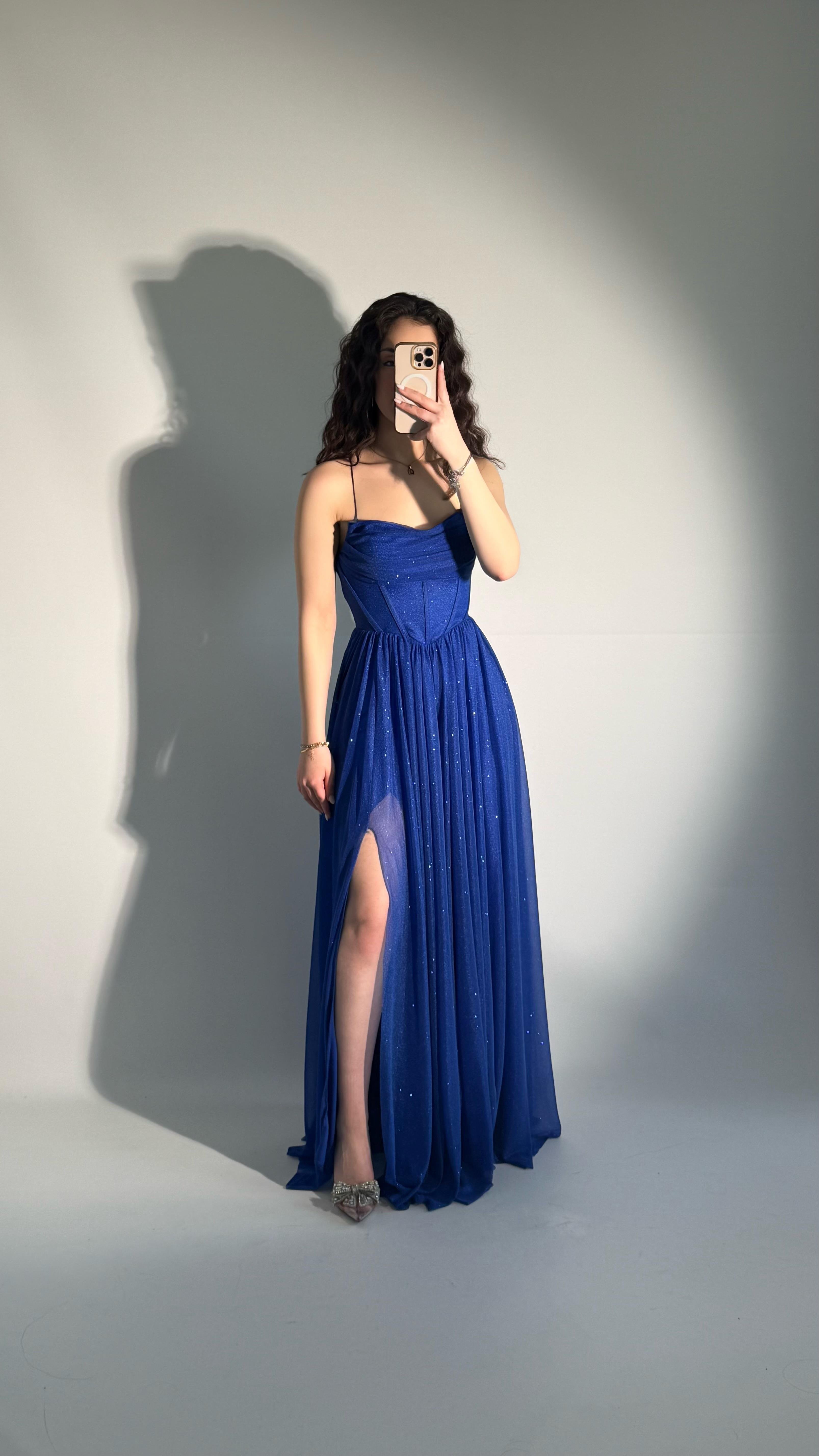 Elsa Simli Abiye Saks Mavisi