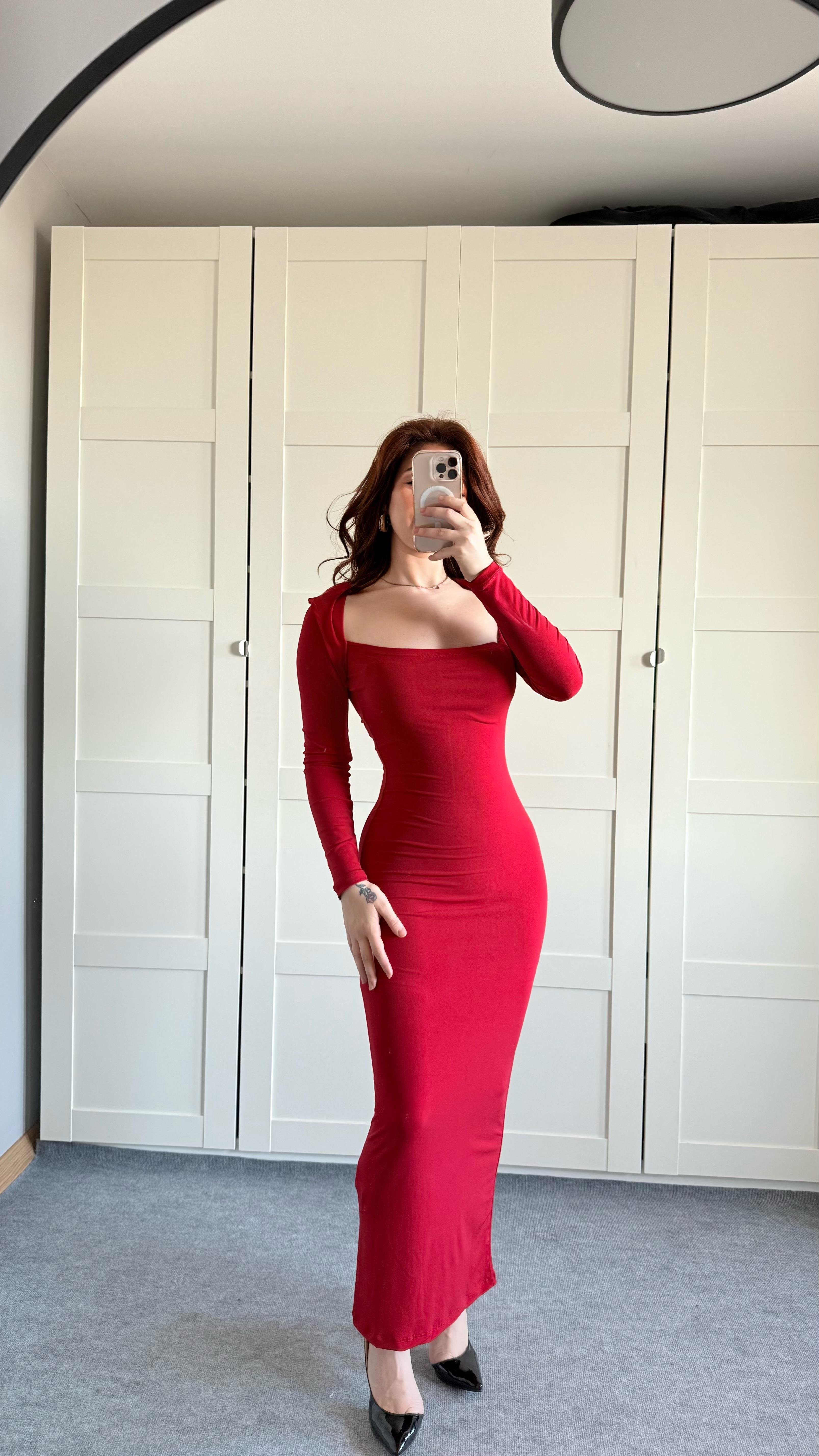 Fashion Trend Uzun Kare Yaka Elbise Kırmızı
