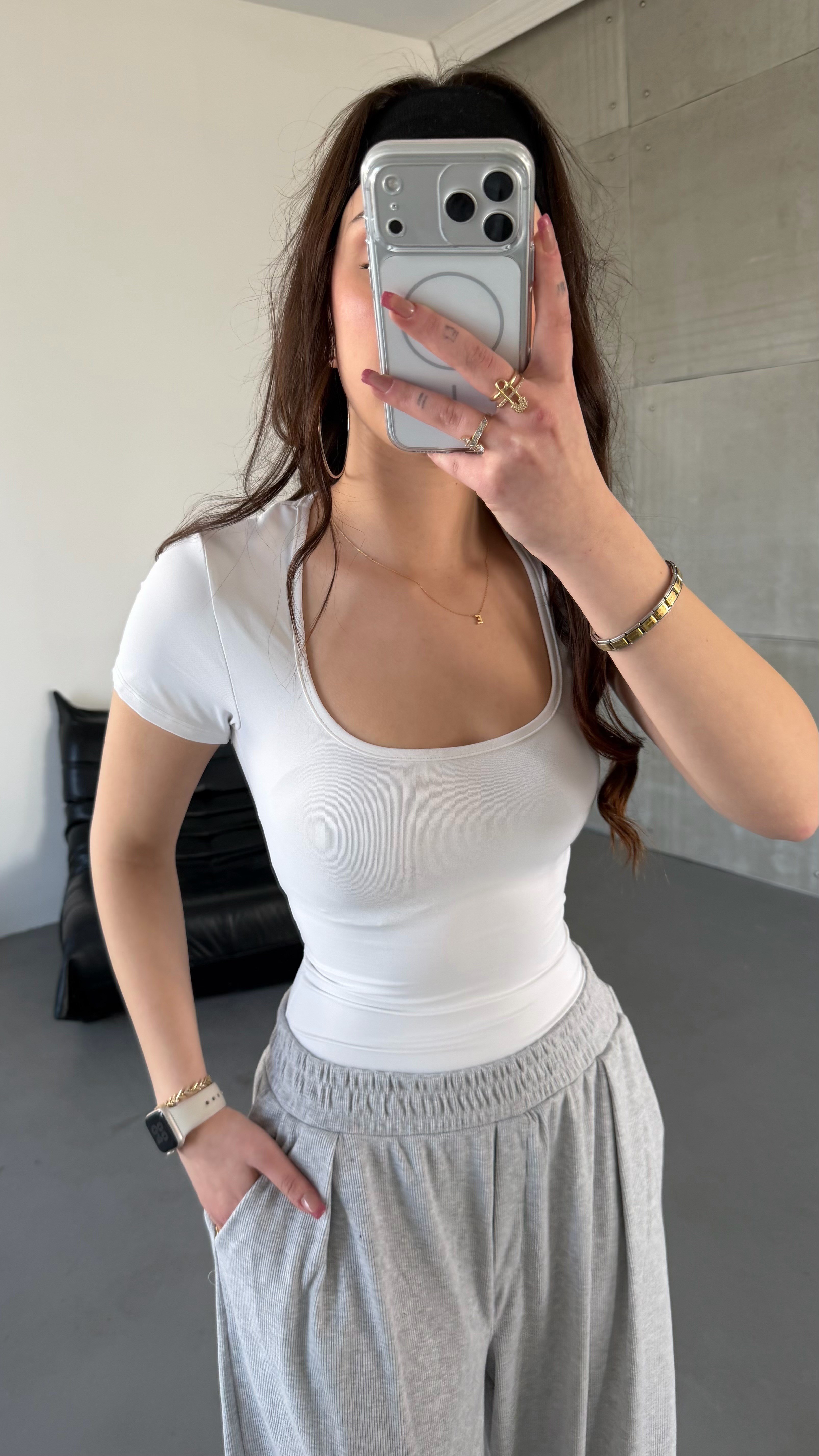 Fit Gösteren Basic Tişört Beyaz