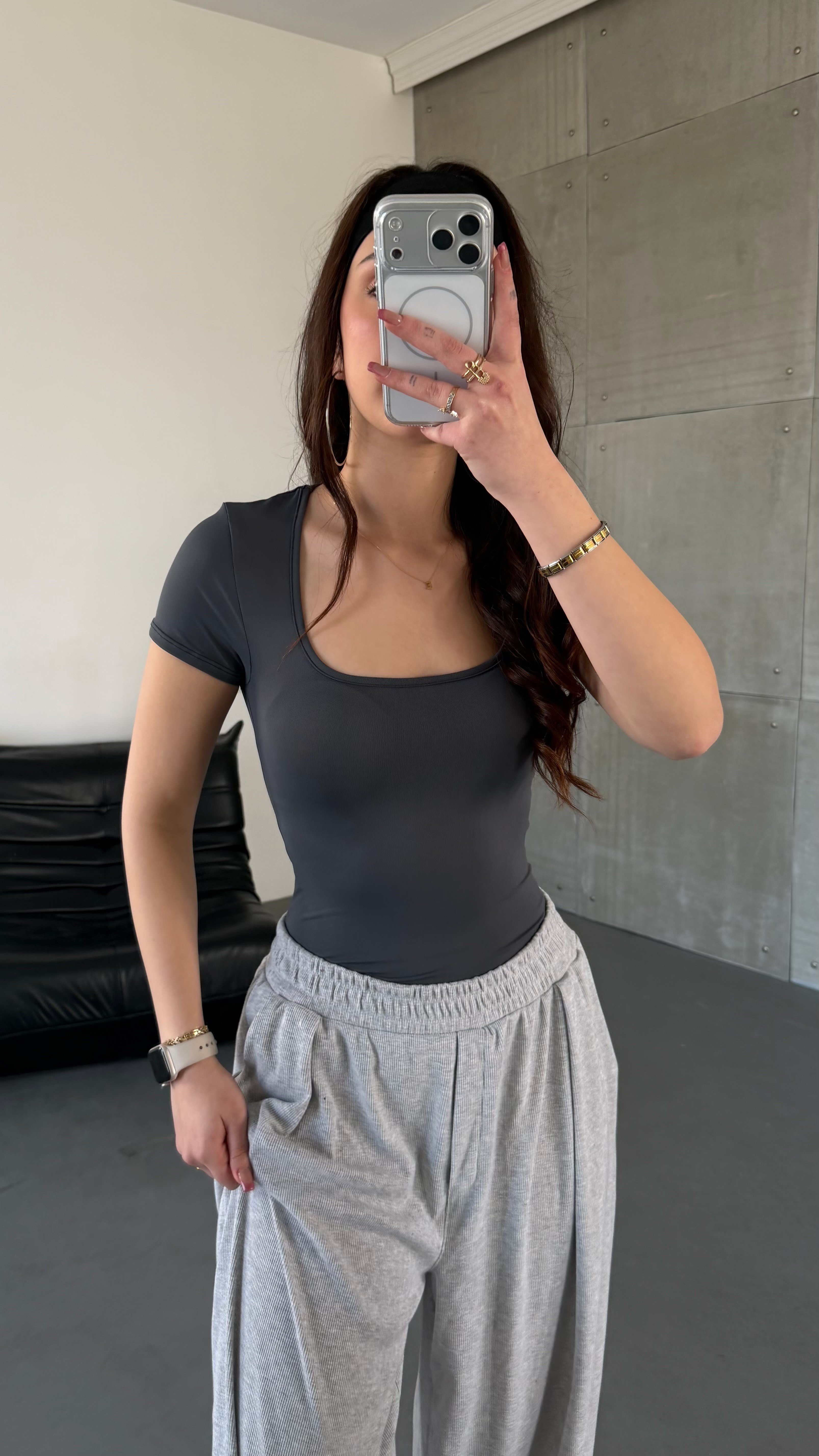 Fit Gösteren Basic Tişört Gri