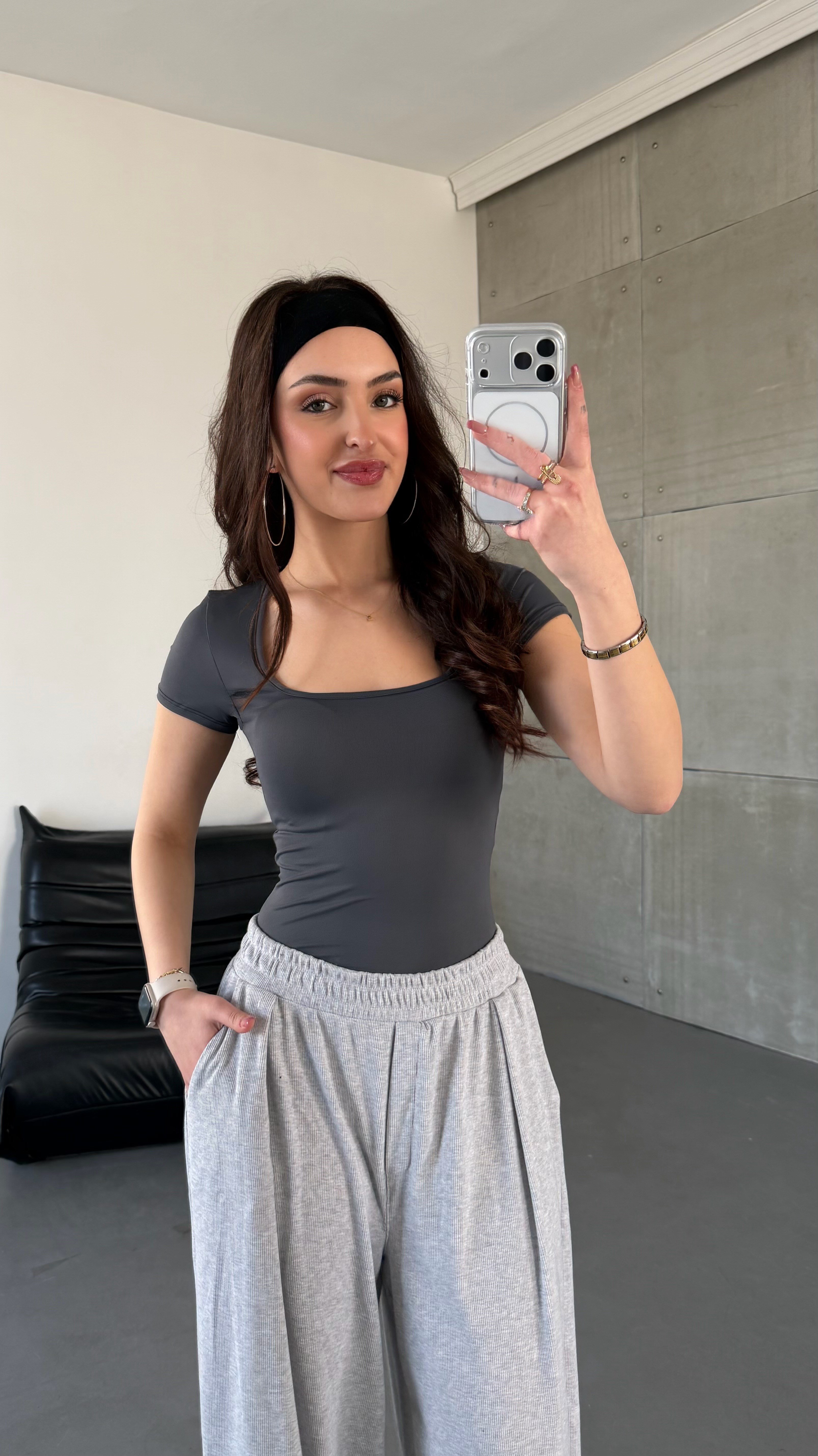 Fit Gösteren Basic Tişört Gri