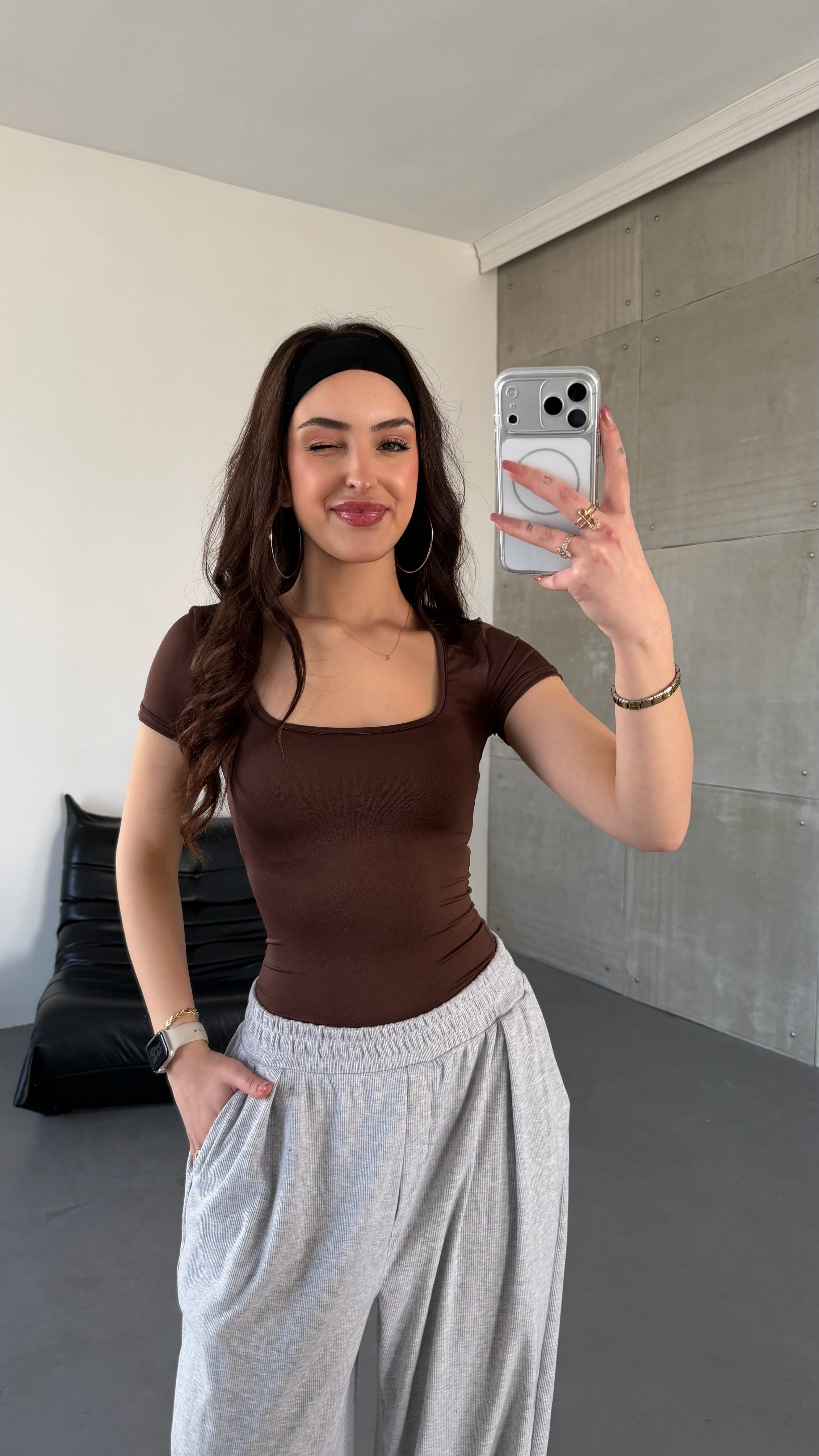 Fit Gösteren Basic Tişört Kahverengi