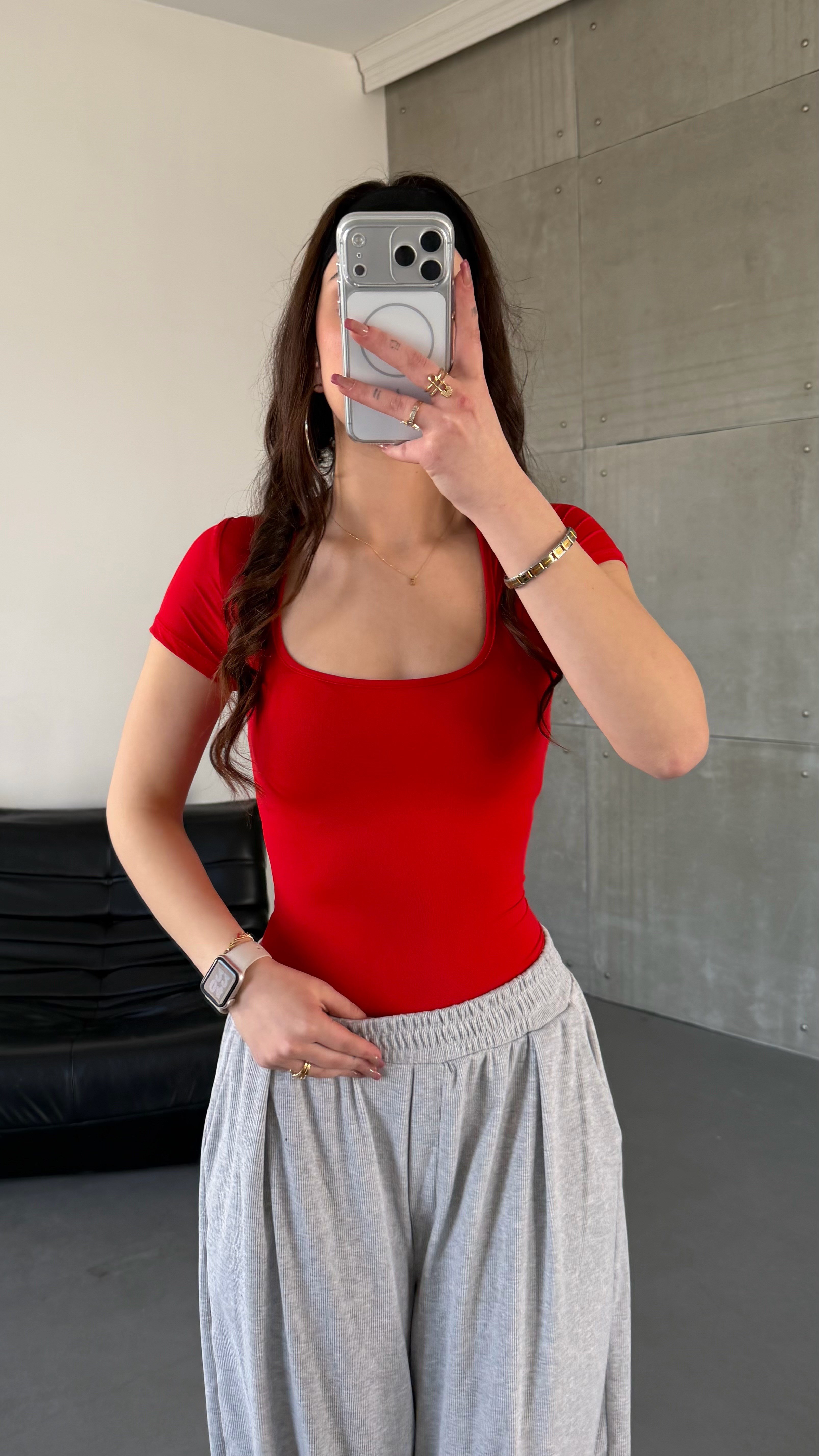 Fit Gösteren Basic Tişört Kırmızı