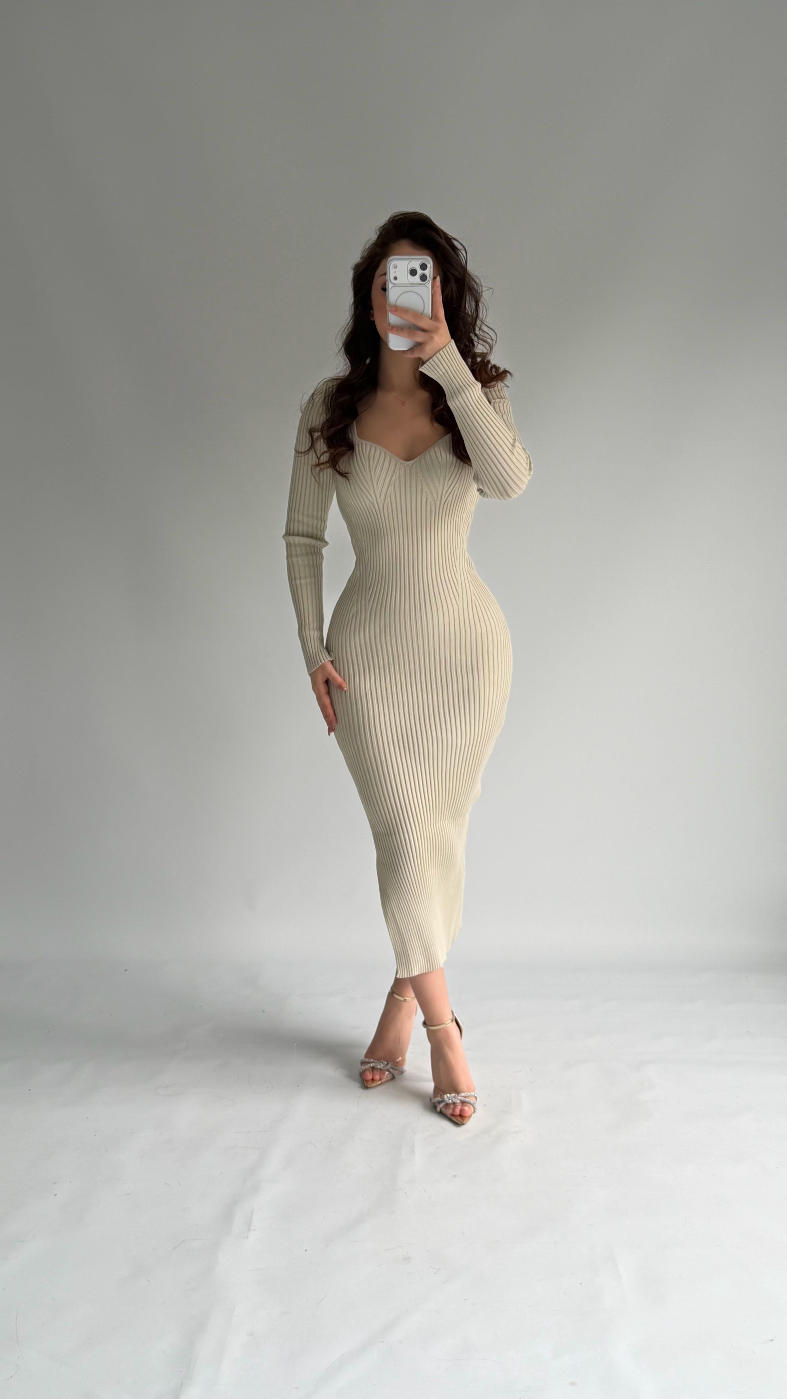 Fitilli Kalp Yaka Midi Elbise Bej