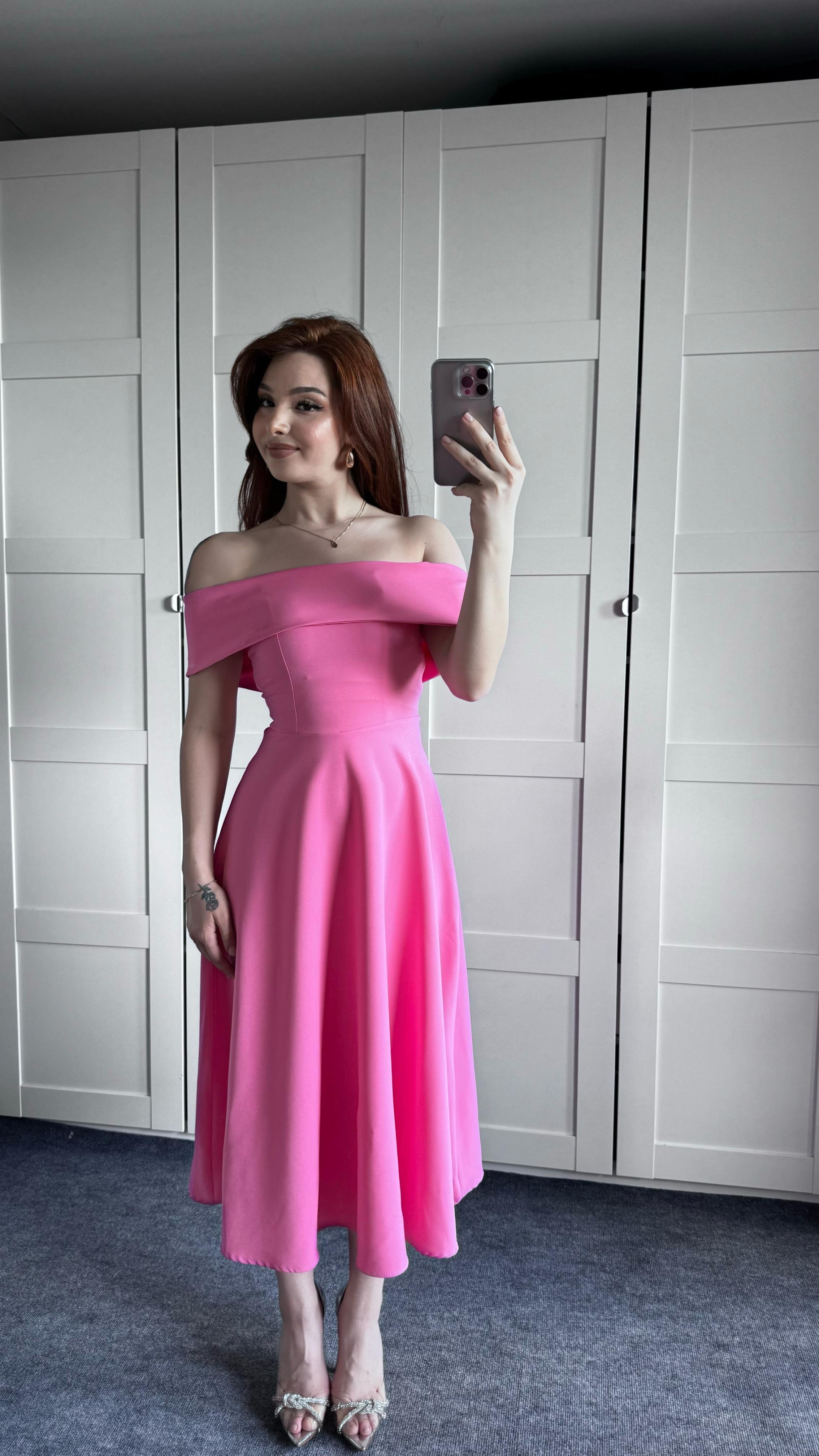 Gala Kayık Omuz Pembe Elbise