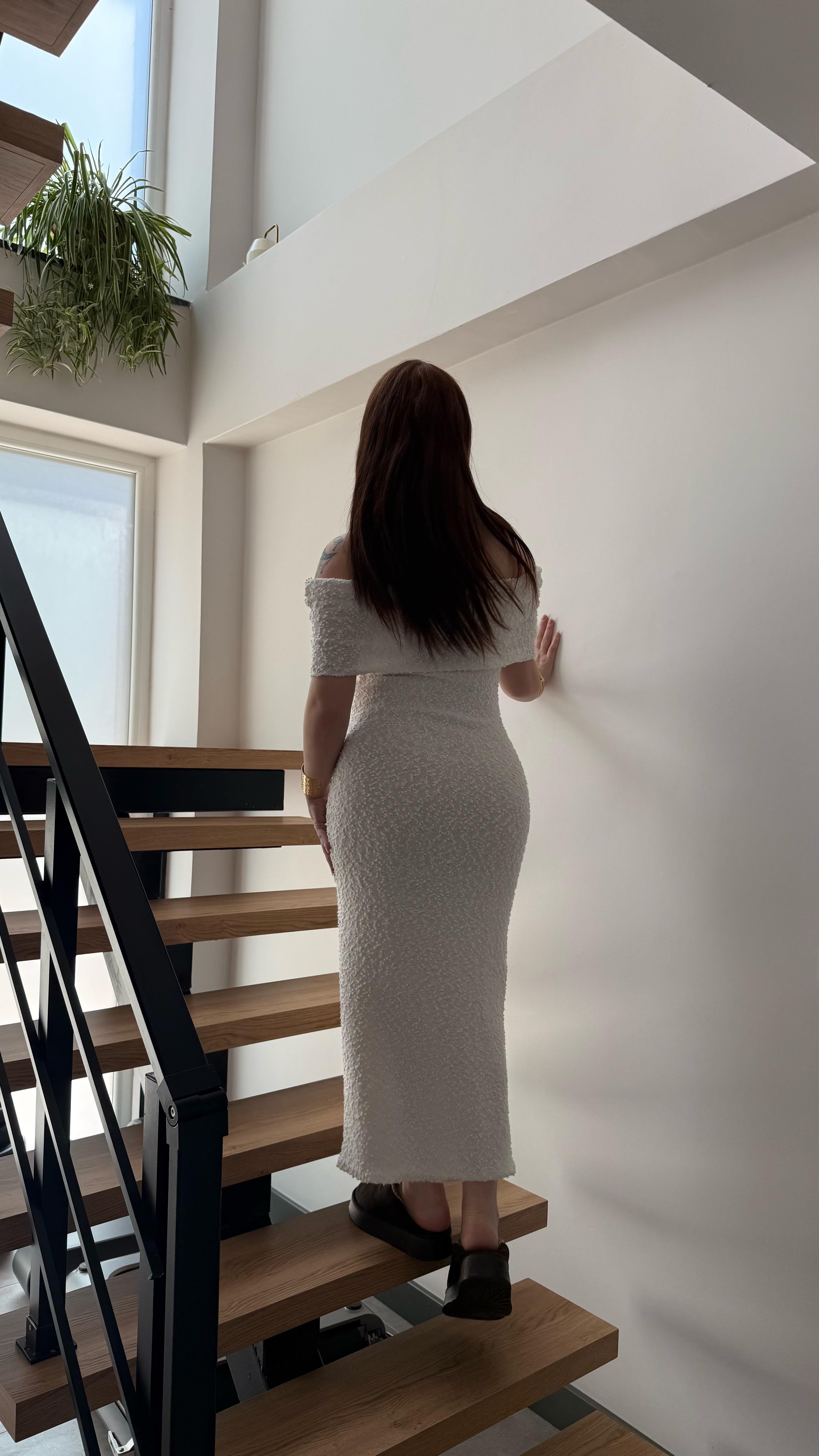 Havlu Madonna Yaka Sıfır Kol Elbise Beyaz