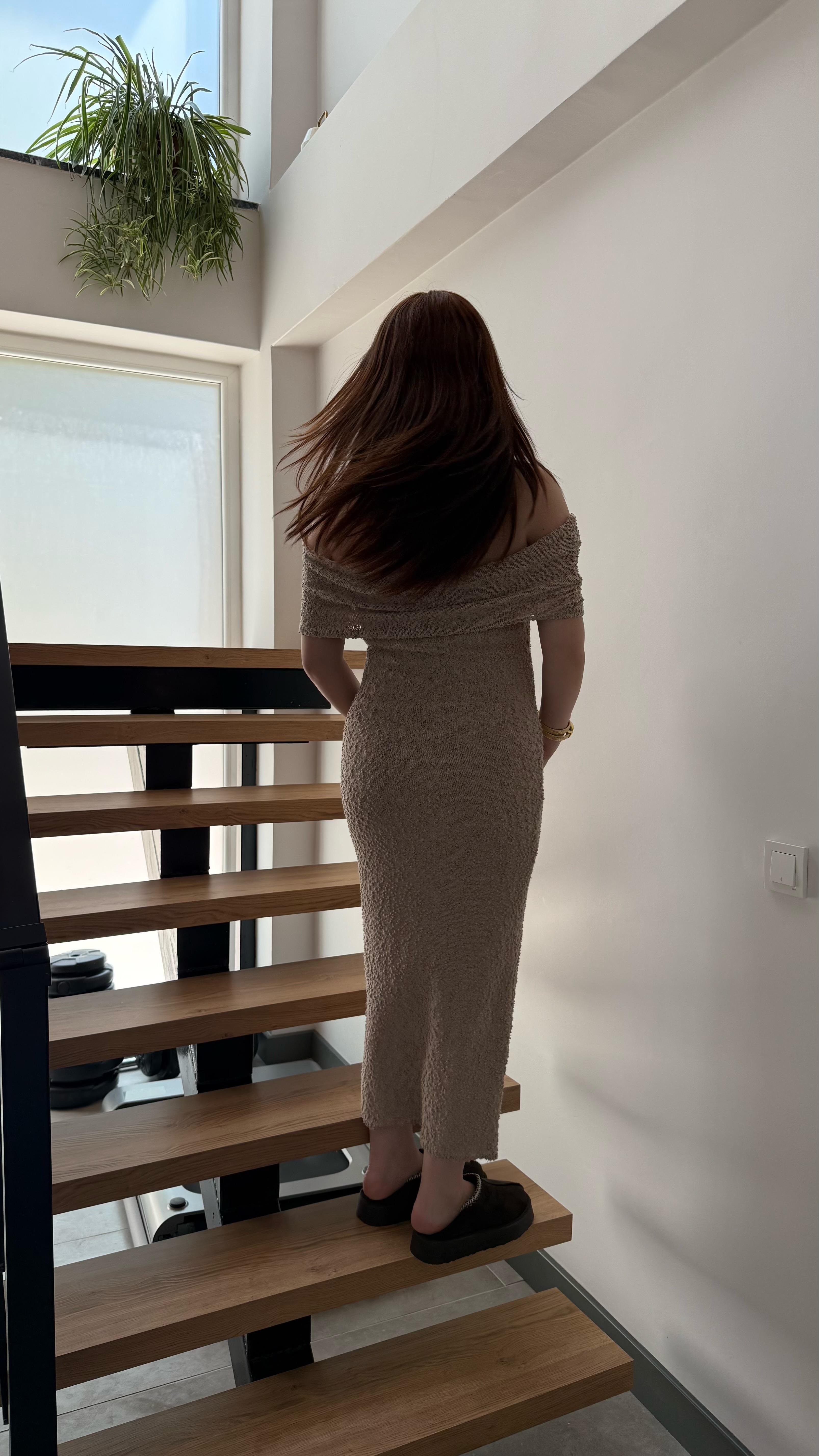 Havlu Madonna Yaka Sıfır Kol Elbise Sütlü Kahverengi