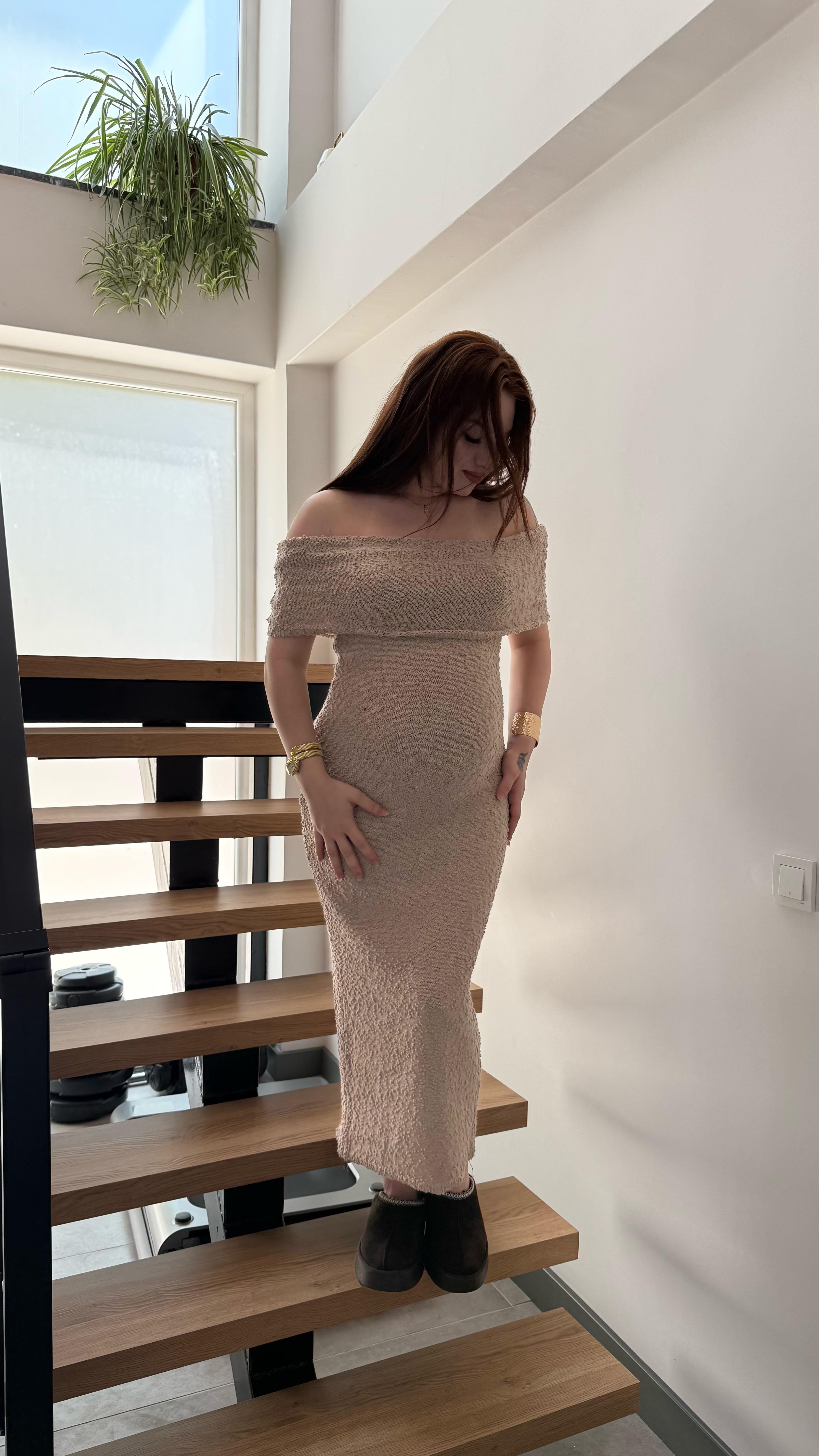 Havlu Madonna Yaka Sıfır Kol Elbise Sütlü Kahverengi