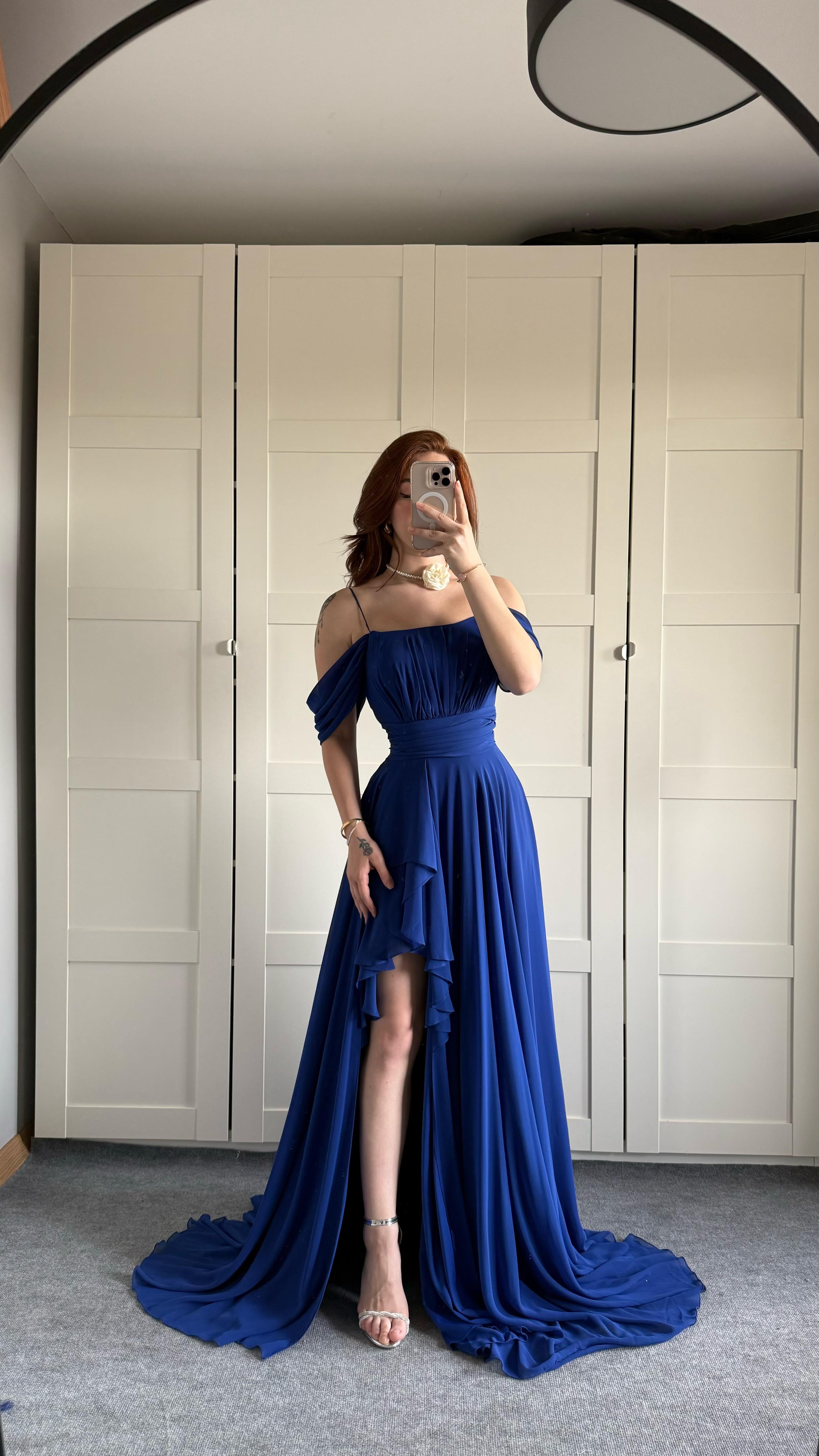 Helen Şifon Abiye Saks