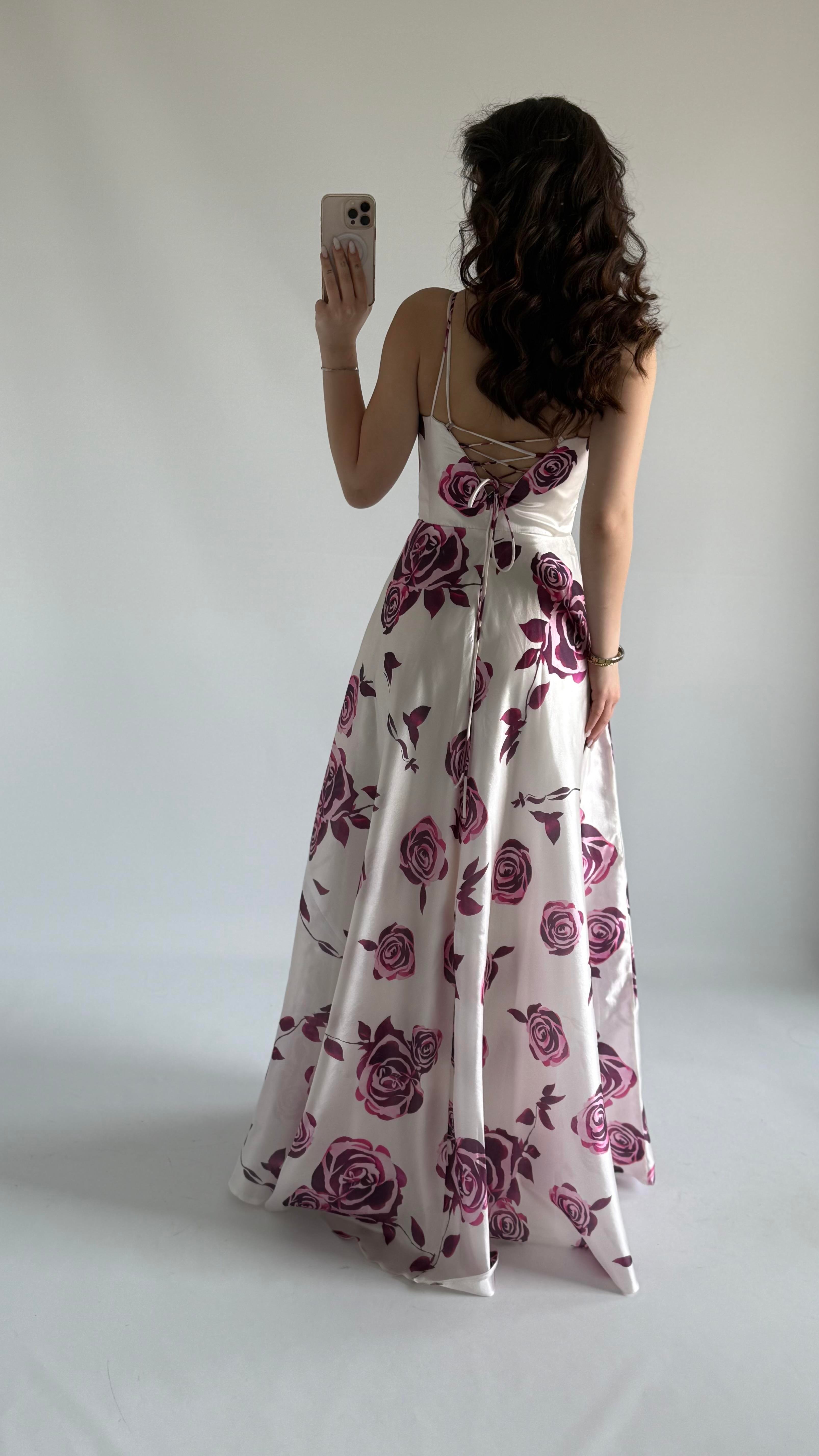 Hibiscus Kemer Abiye Mor Güllü