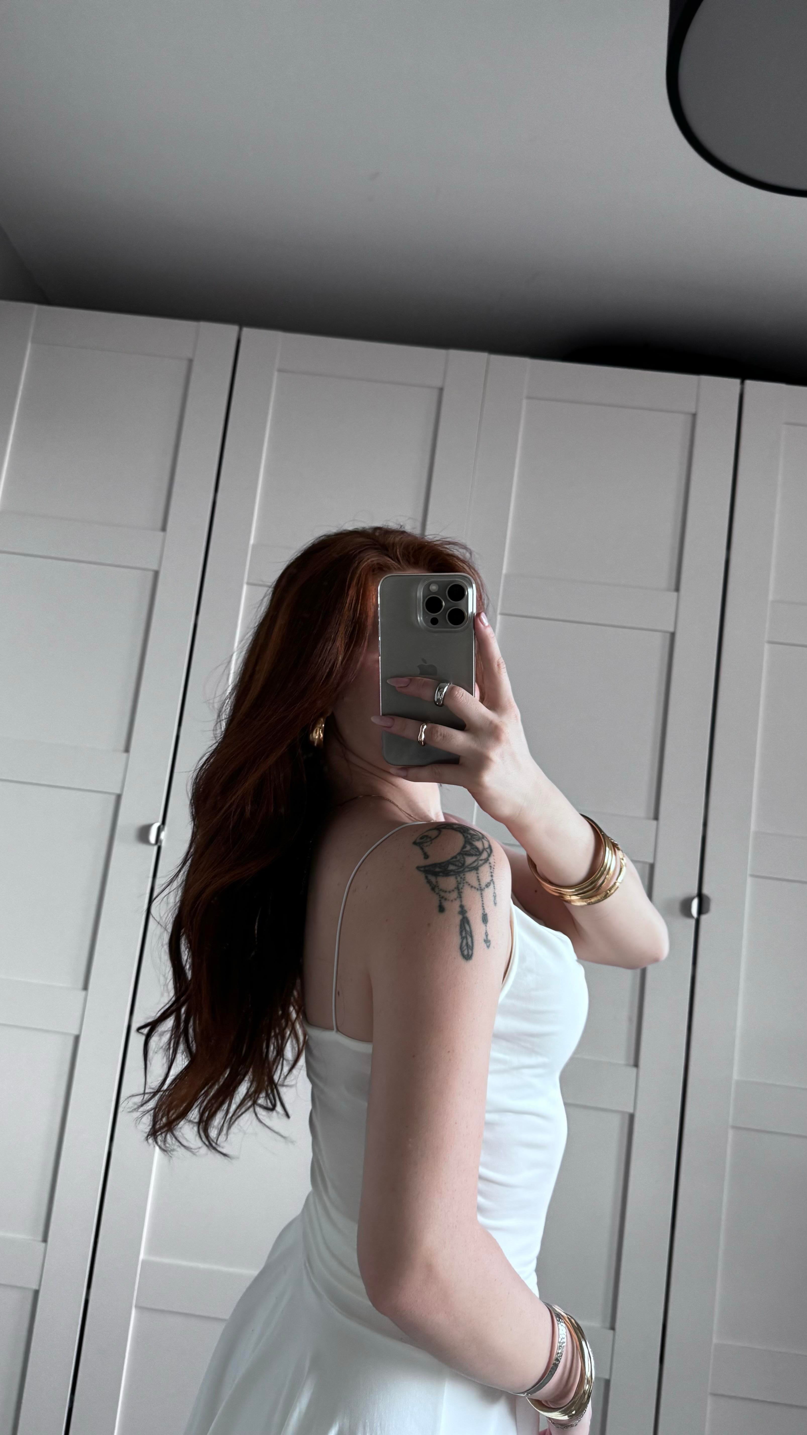 İp Askılı Degaje Yaka Beyaz Crop