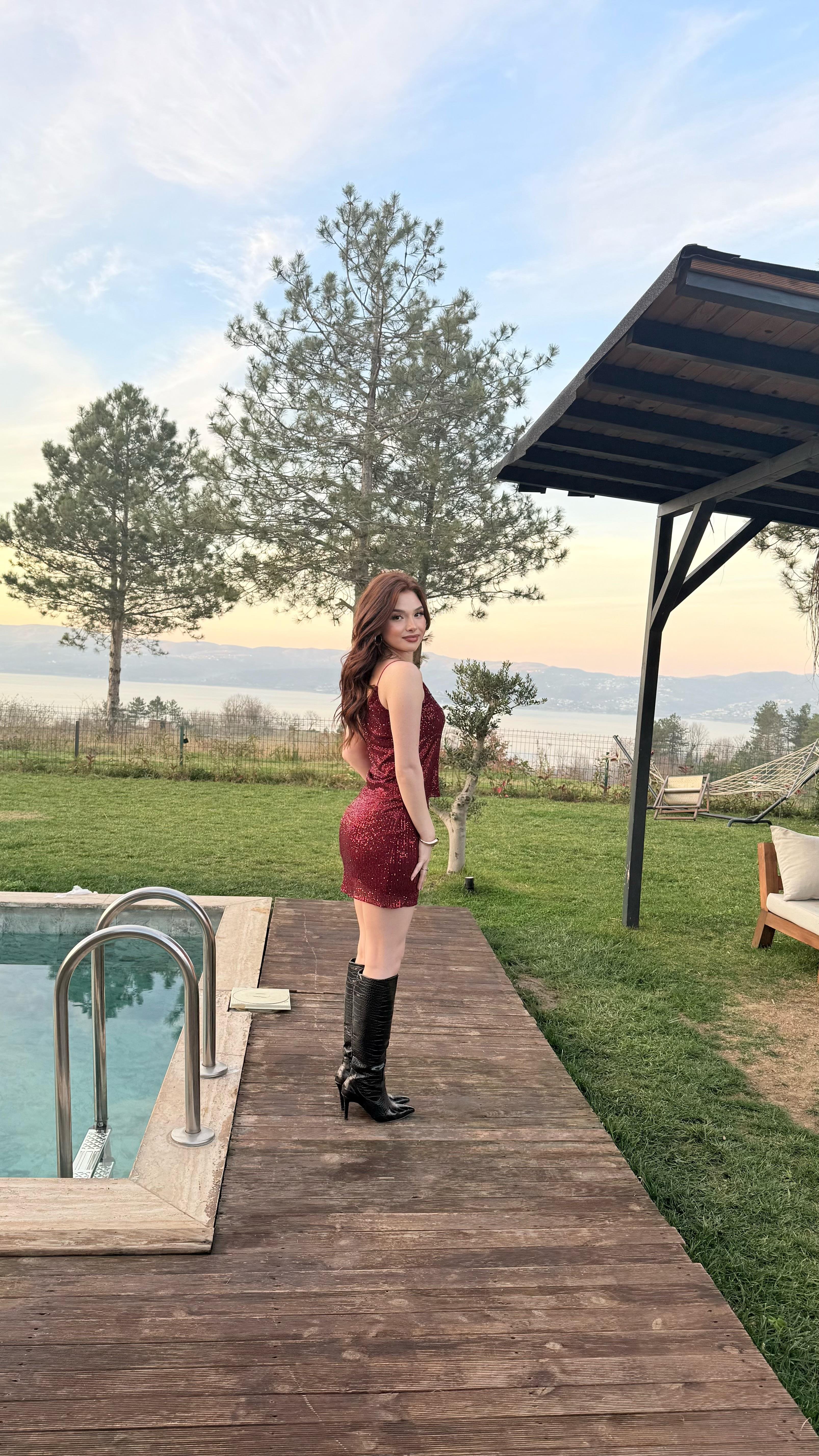 İp Askılı Pul Payetli Bluz Bordo