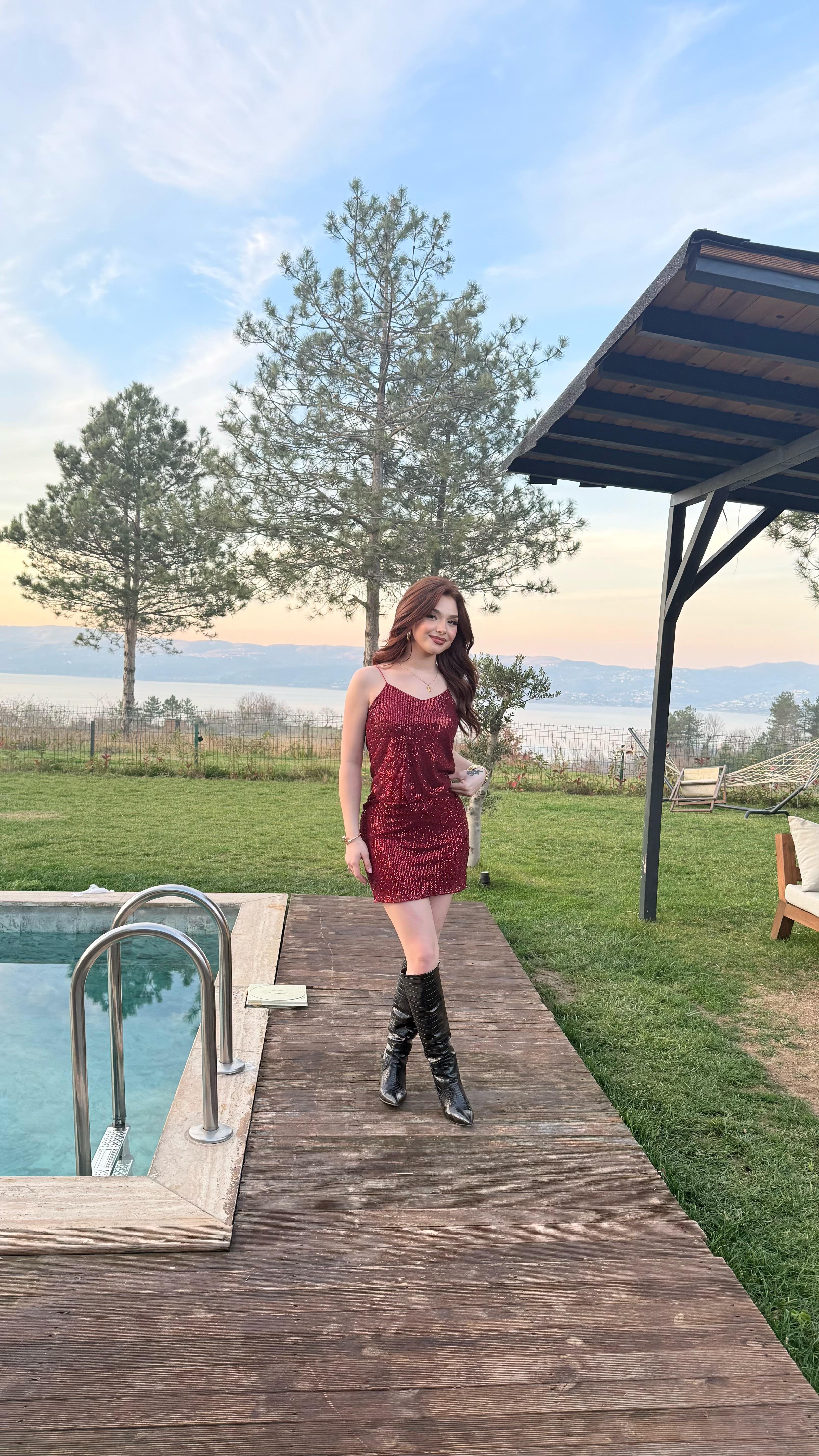 İp Askılı Pul Payetli Bluz Bordo