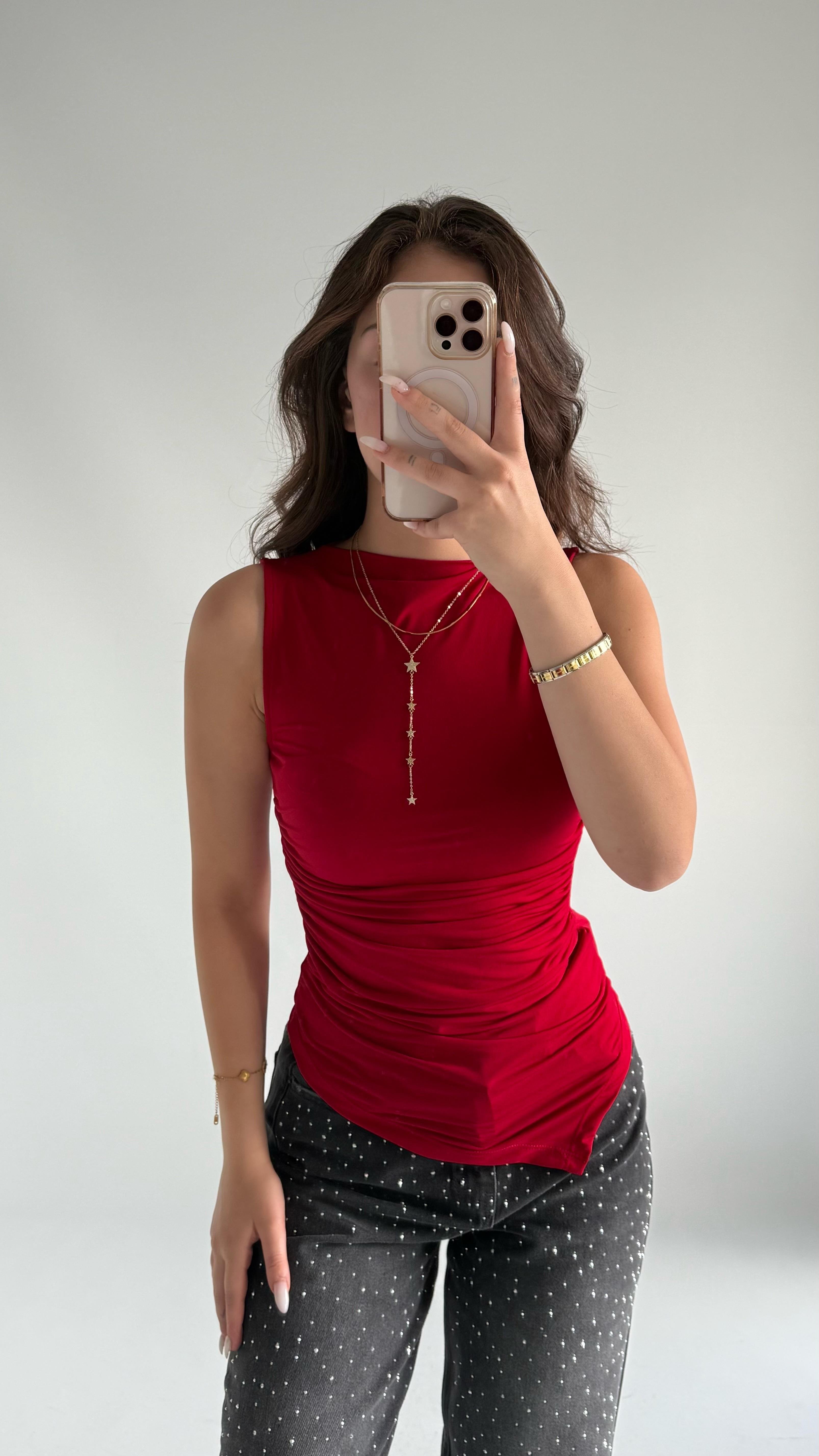 July Sıfır Kol Drape Asimetrik Bluz Kırmızı