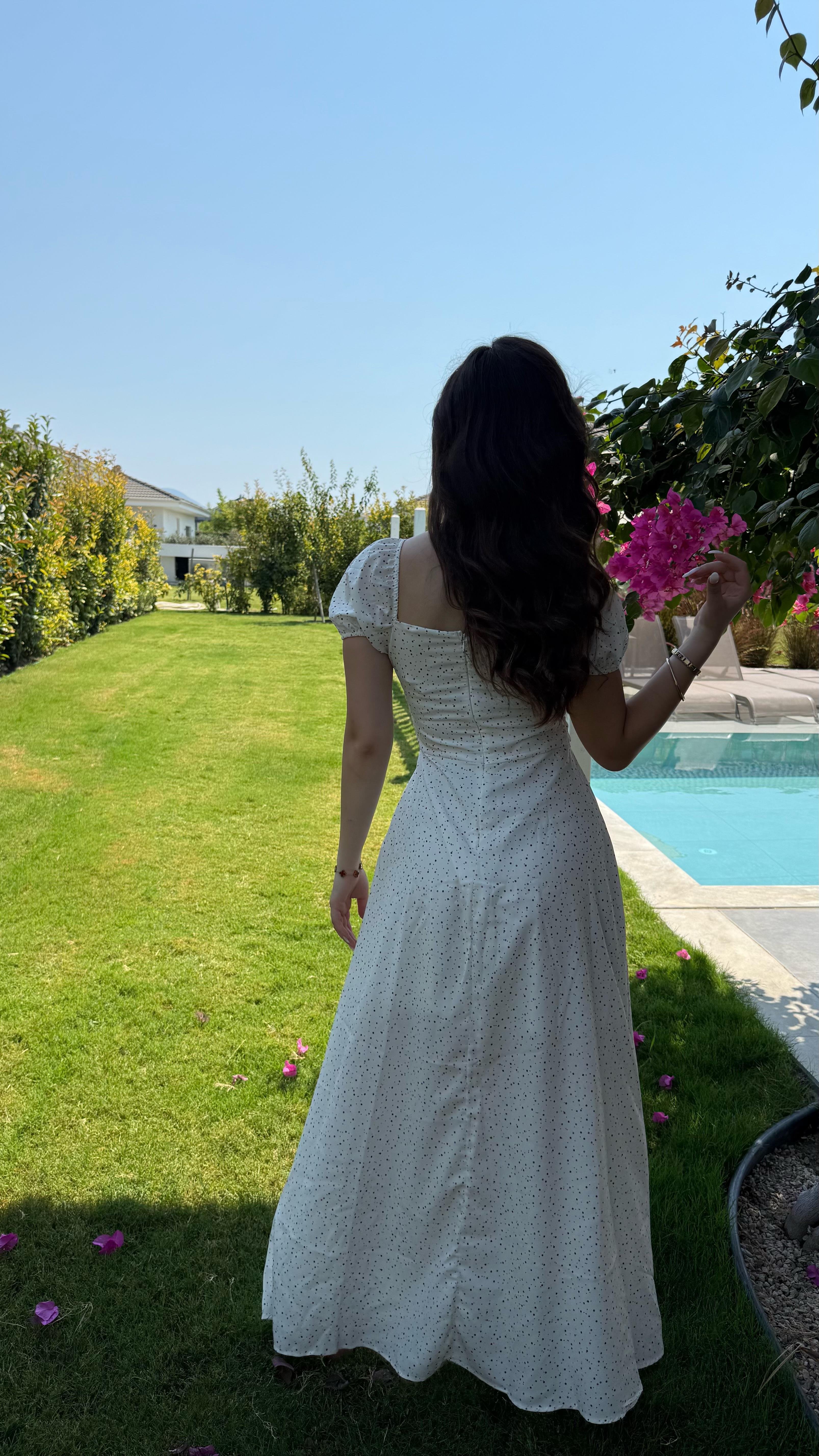 Kambaçya Puantiyeli Elbise Beyaz