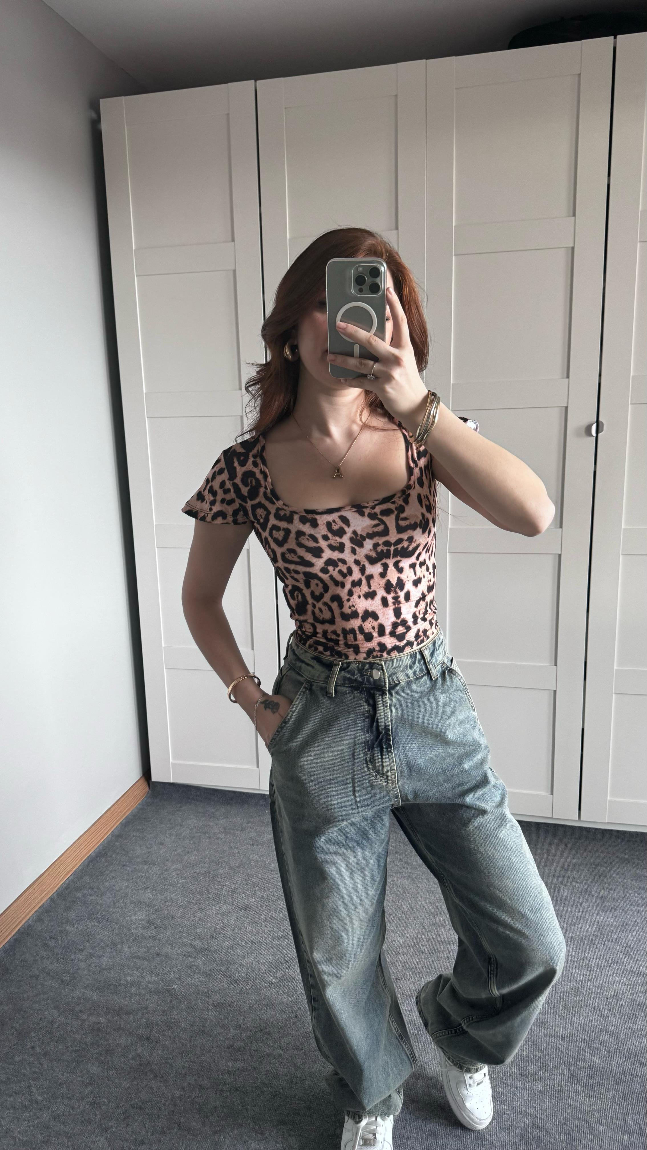 Kare Yaka Batik Leopar Crop