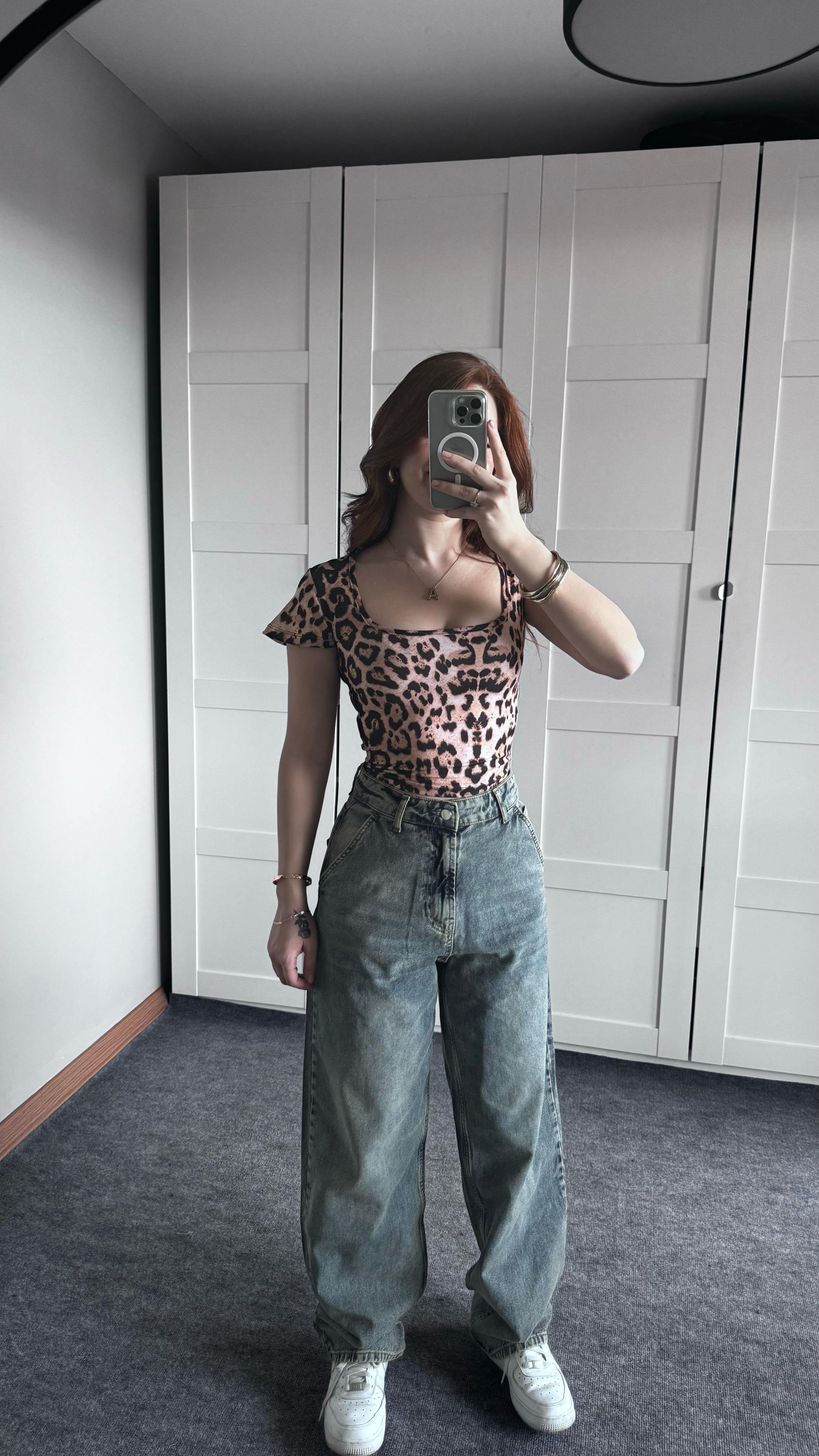 Kare Yaka Batik Leopar Crop