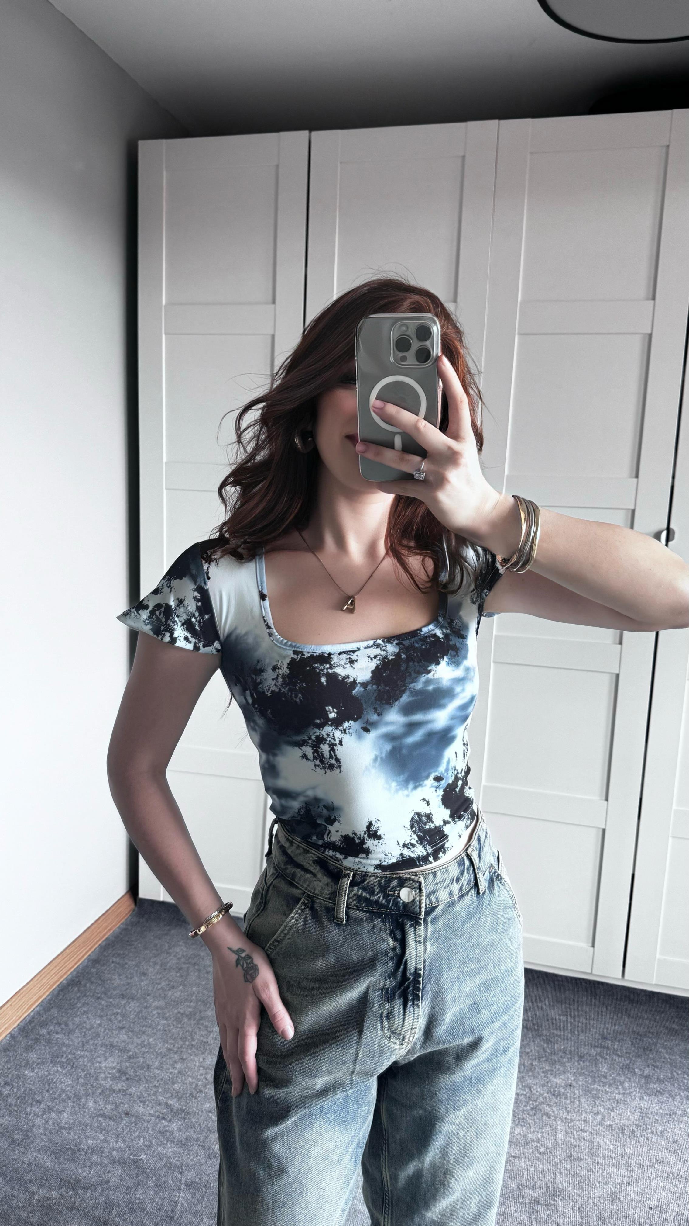 Kare Yaka Batik Mavi Crop