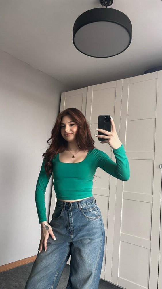 Kare Yaka Bluz Yeşil