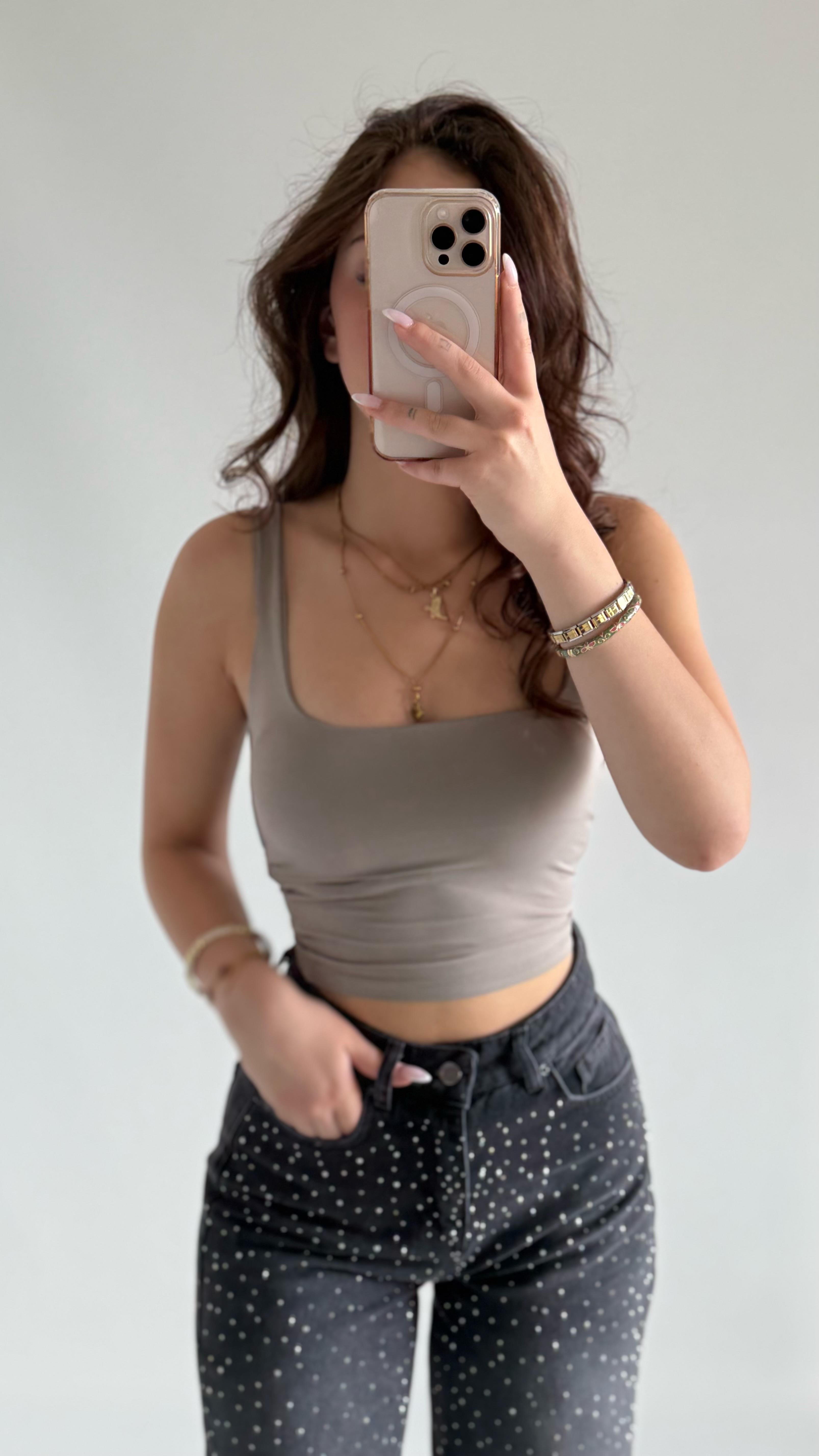 Kare Yaka Kalın Askı Crop Atlet vizon