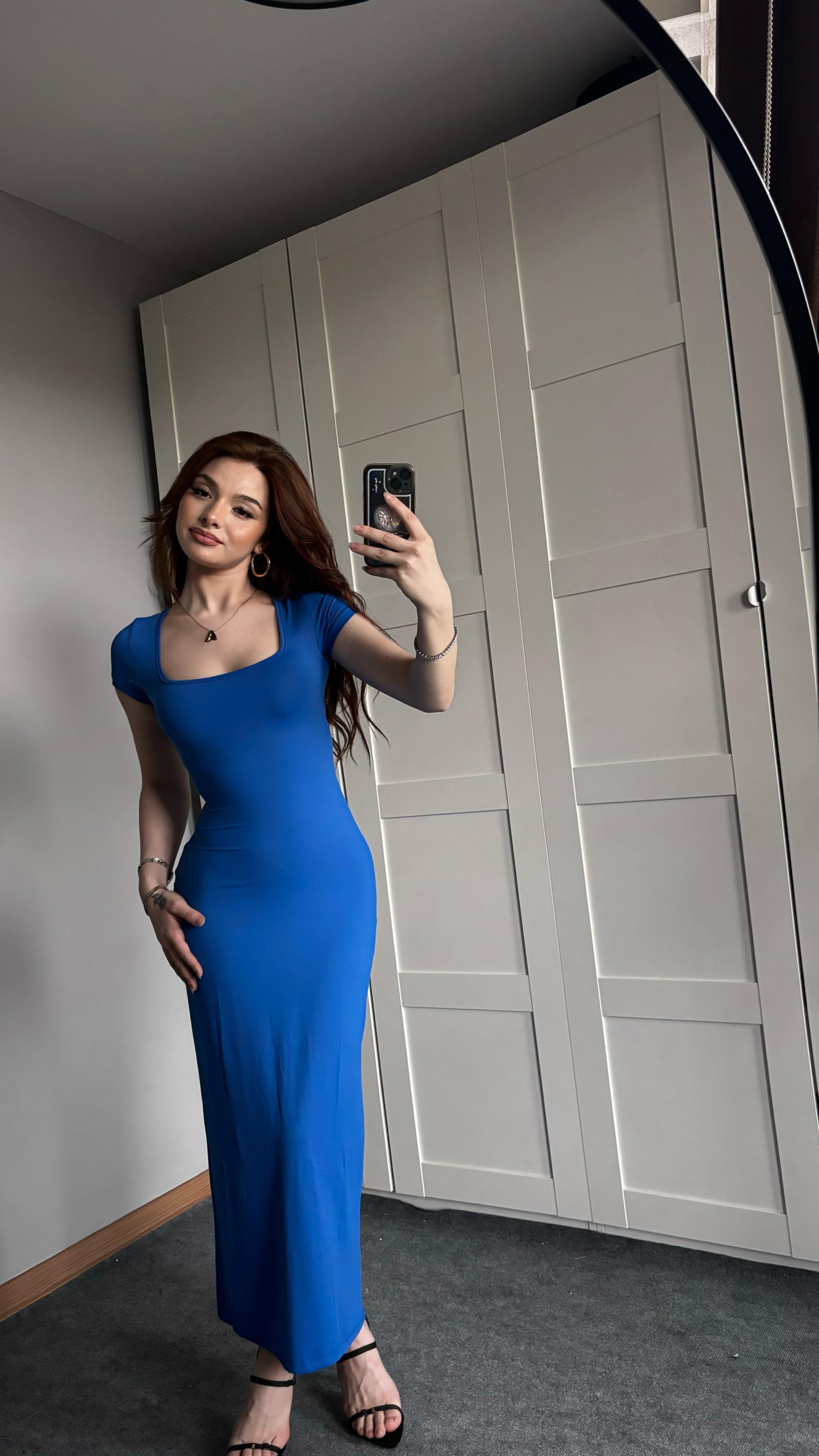 Kare Yaka Kısa Kol Mavi Elbise 