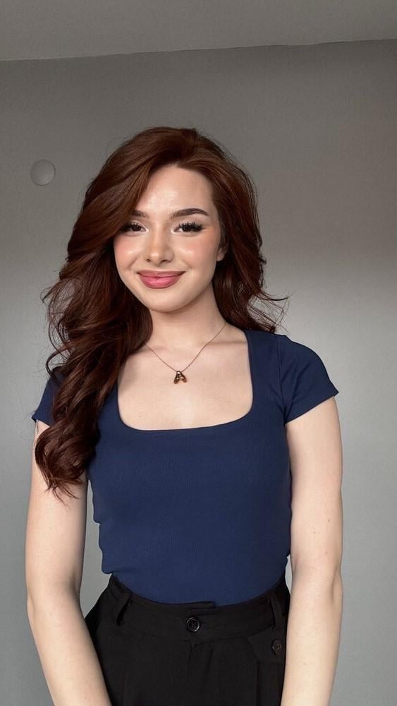 Kare Yaka Lacivert Kısa Kol