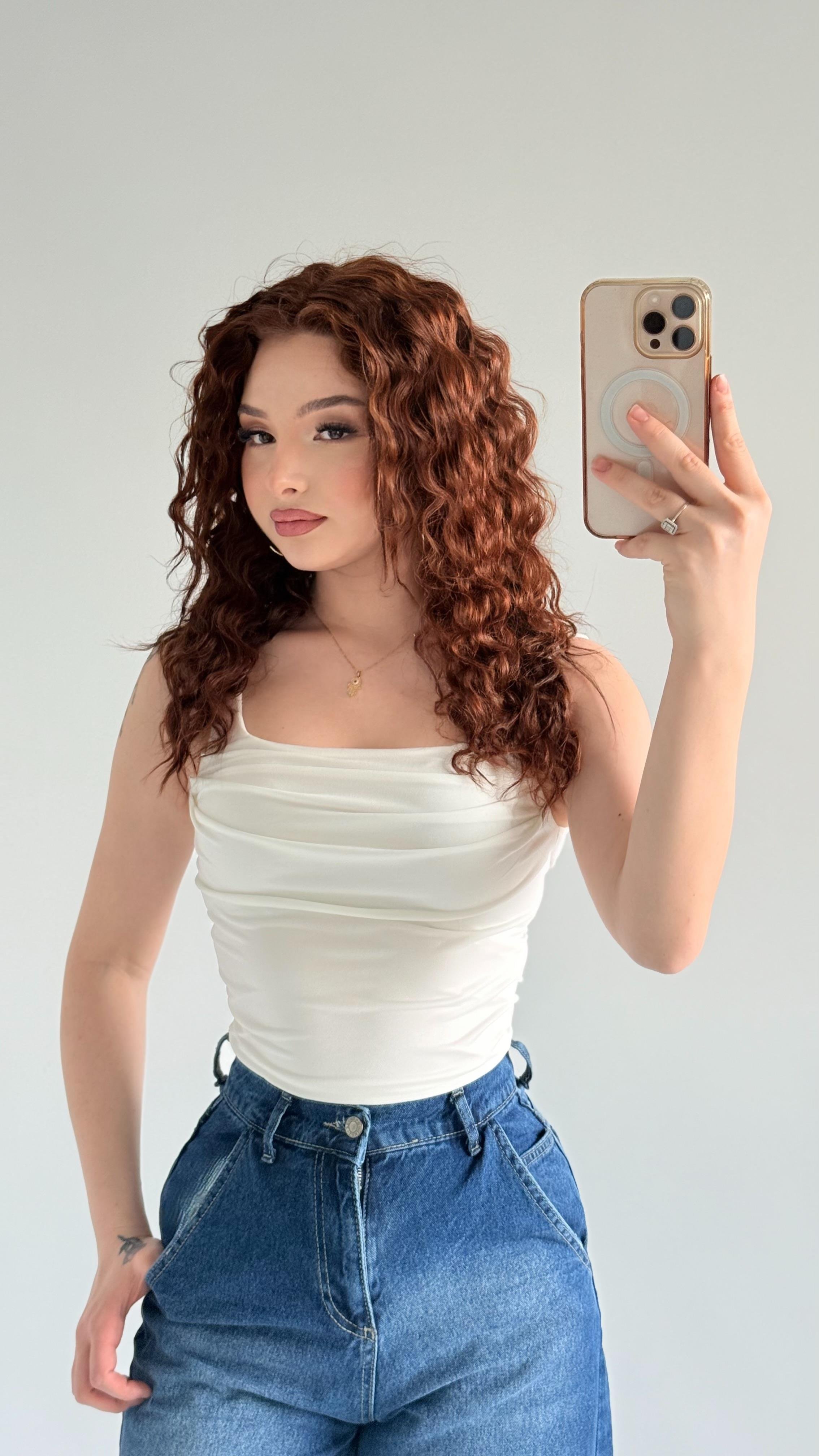 Kare Yaka Önü Dökümlü Crop Beyaz