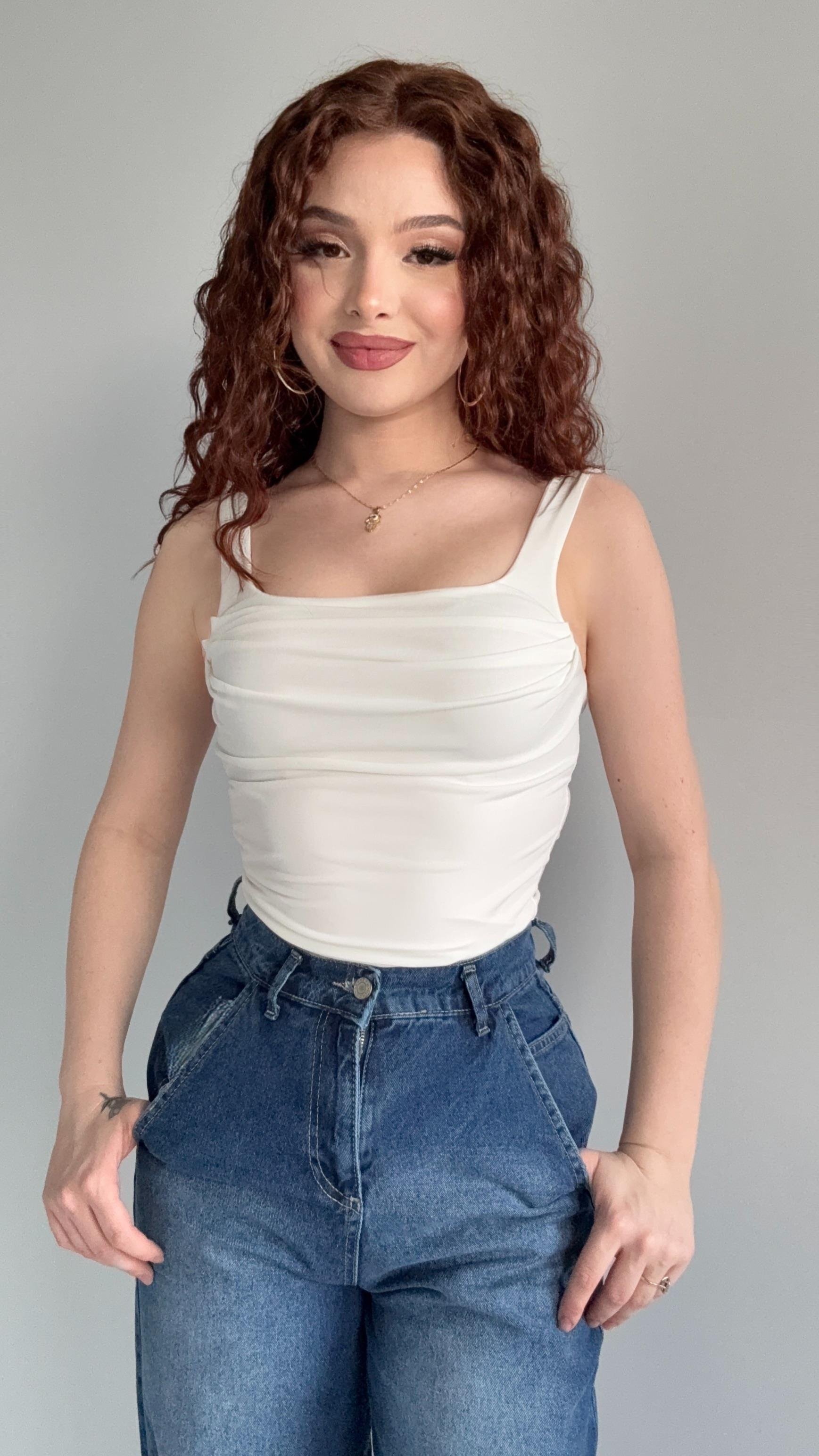 Kare Yaka Önü Dökümlü Crop Beyaz