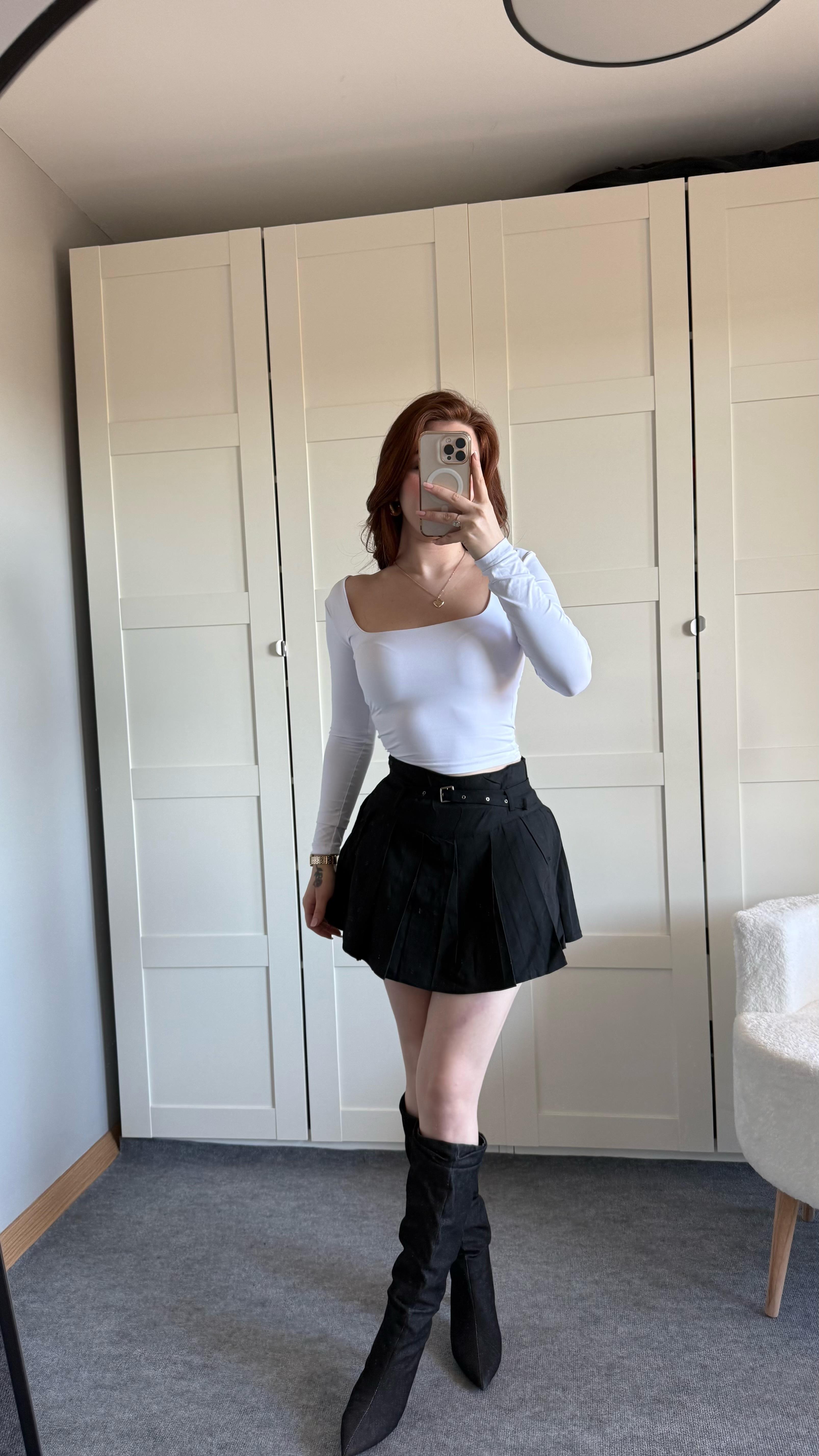 Kare Yaka Polyamid Crop Beyaz