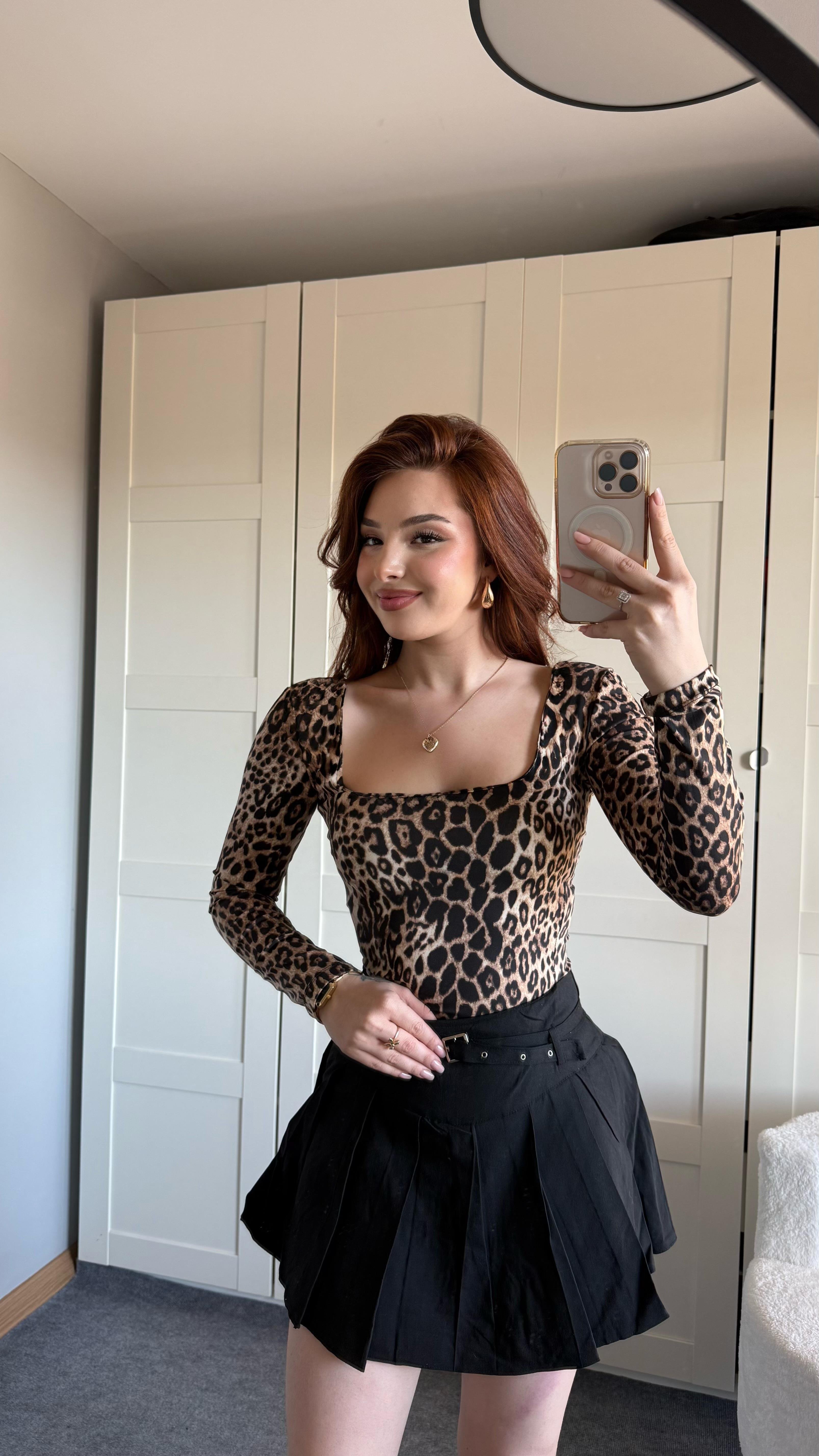 Kare Yaka Polyamid Crop Leopar