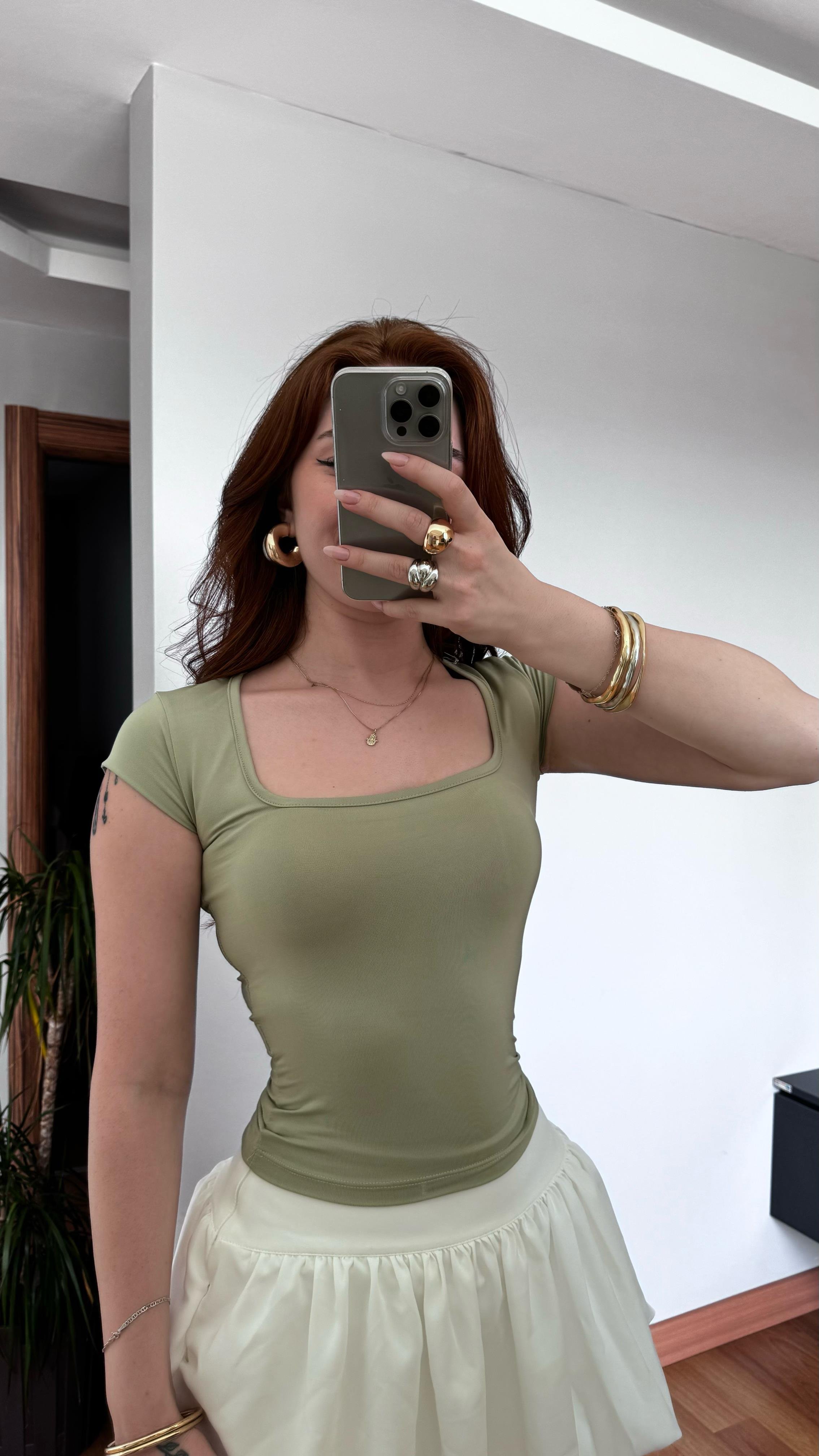 Kare Yaka Sandy Mint Yeşili Tişört