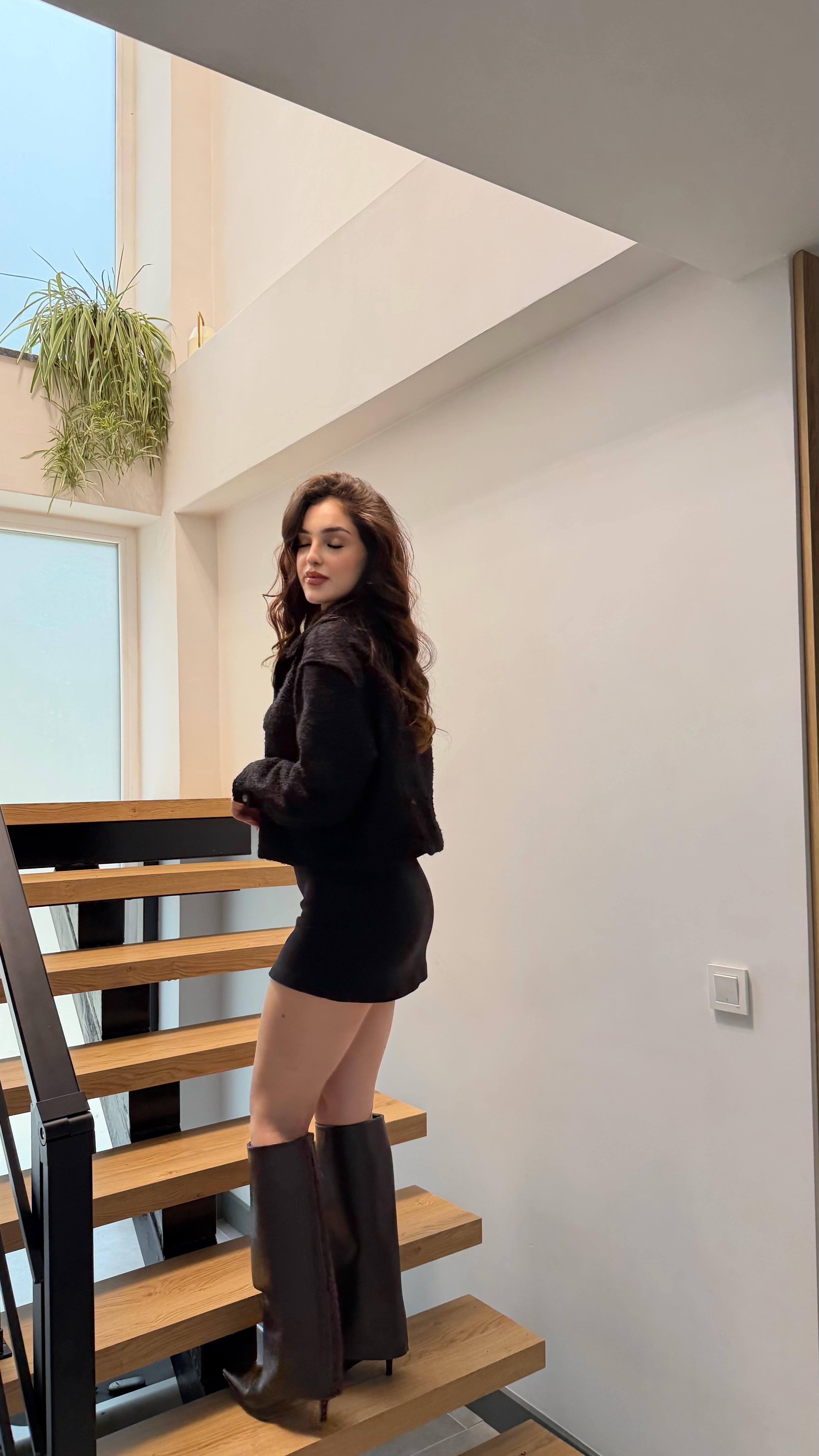 Kaşe Buklet Fermuarlı Ceket Siyah