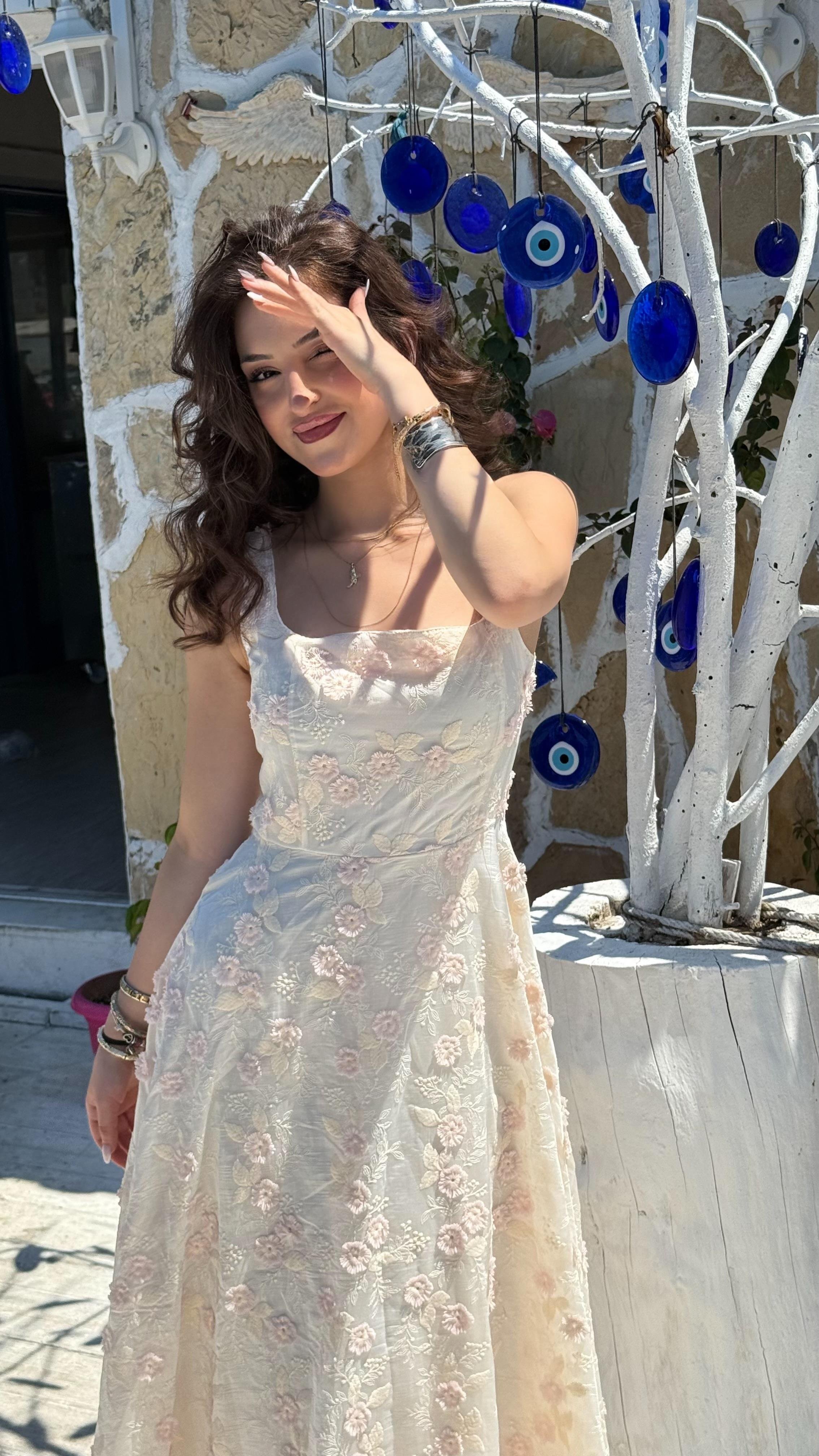Katherine Pembe Nakışlı Kare Yaka Elbise Ekru