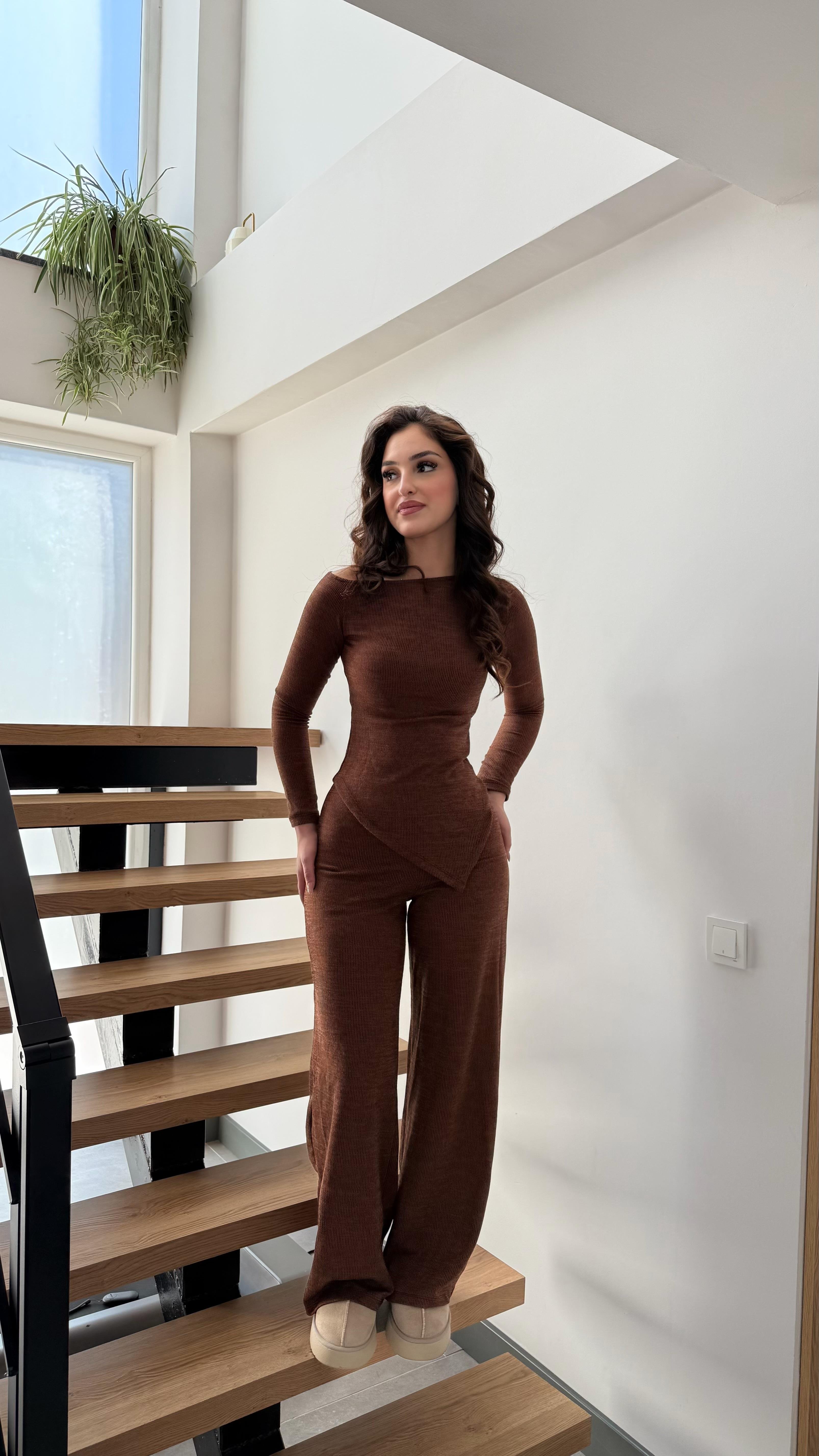 Kayık Yaka Örme İkili Takım Kahverengi 