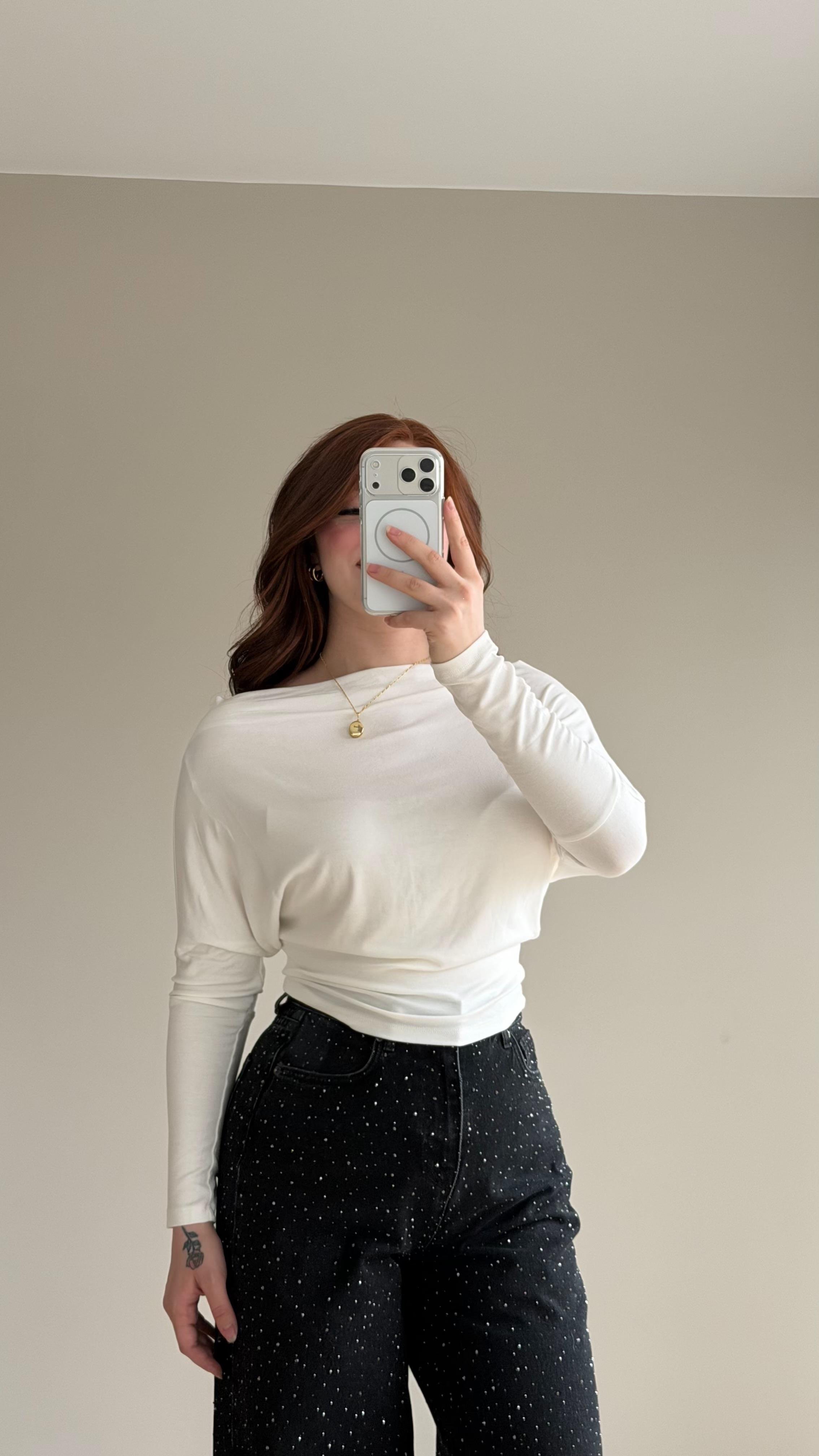 Kayık Yaka Salaş Basıc Bluz Beyaz