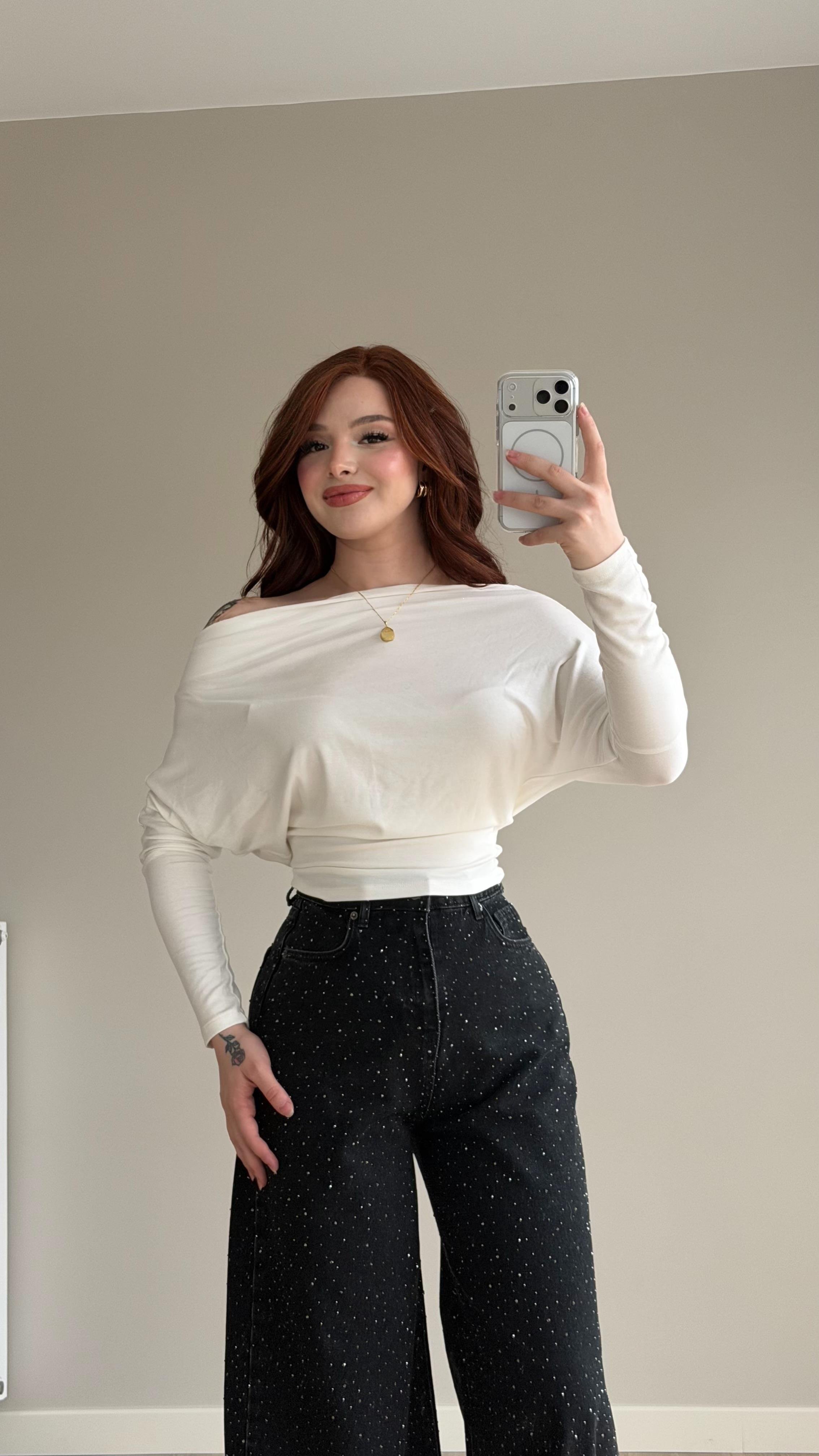 Kayık Yaka Salaş Basıc Bluz Beyaz