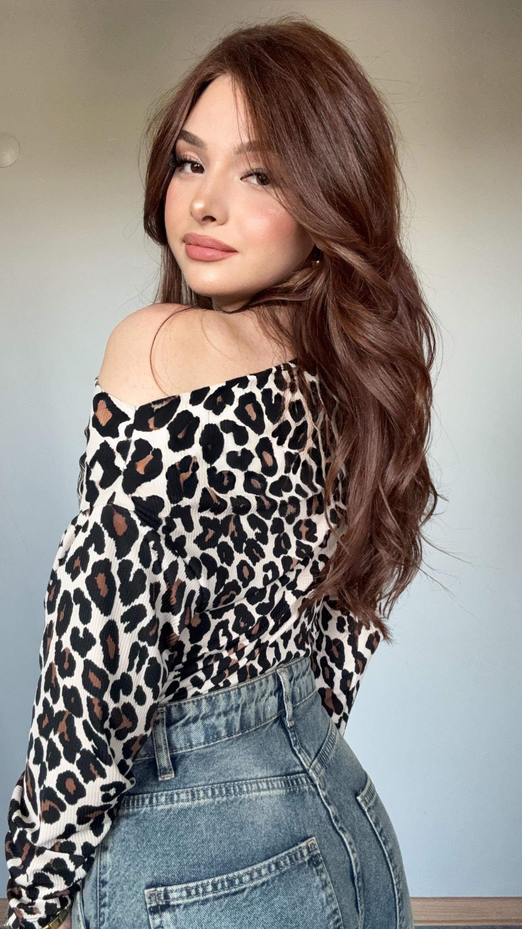 Leopar Kayık Yaka Bluz