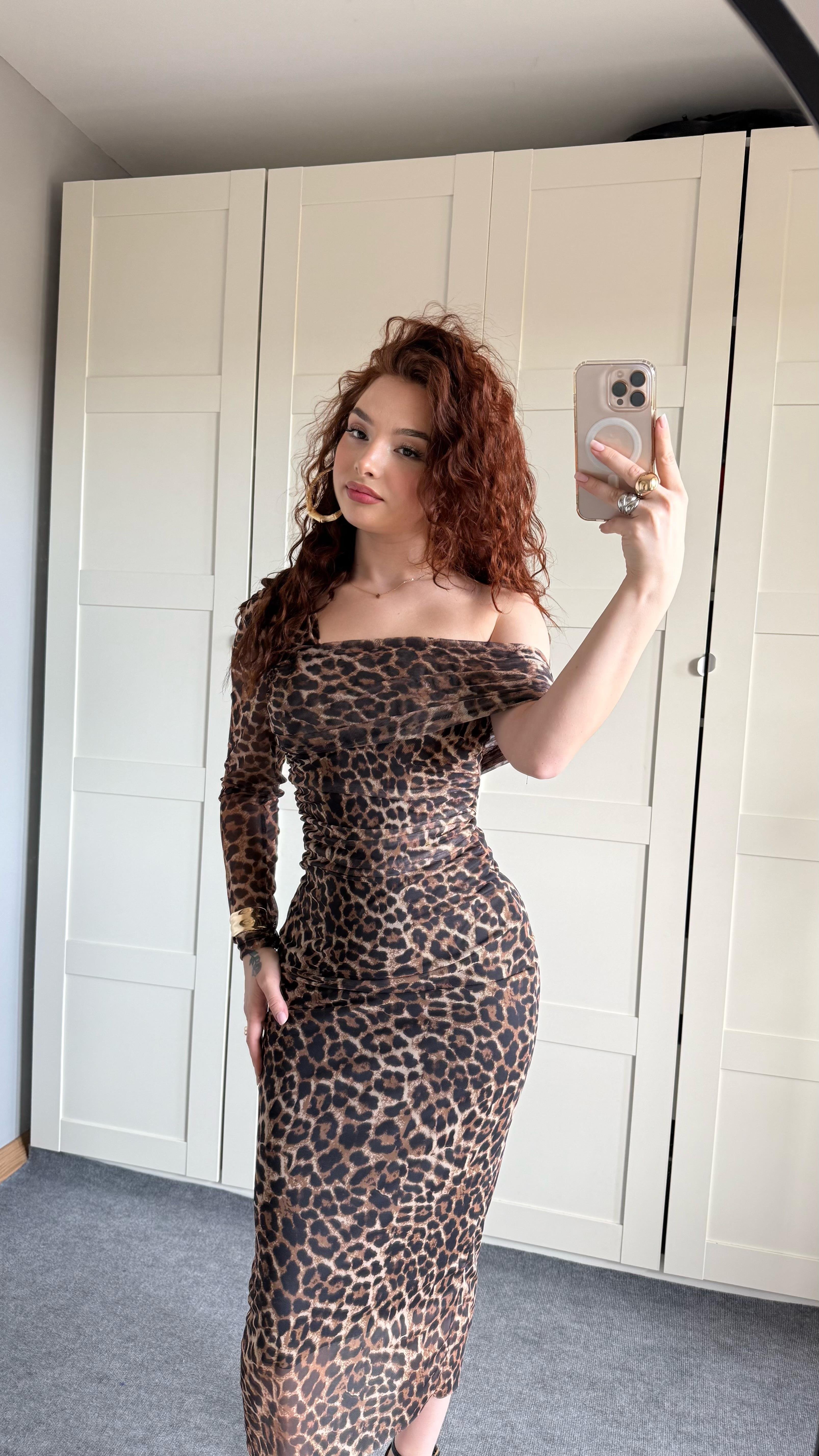 Leopar Omuz Detaylı Tül Elbise